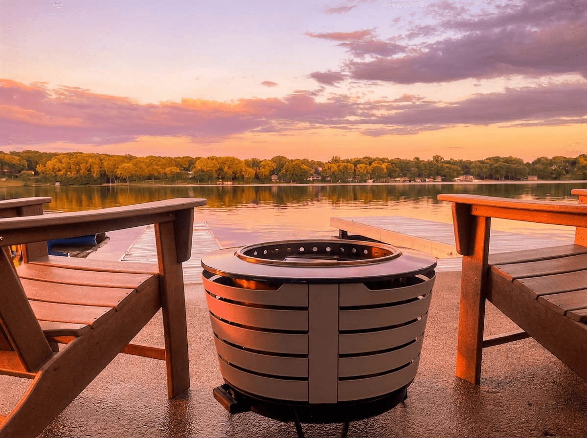 Enjoy a peaceful evening roasting smores, enjoying the lake and just relaxing by the water.