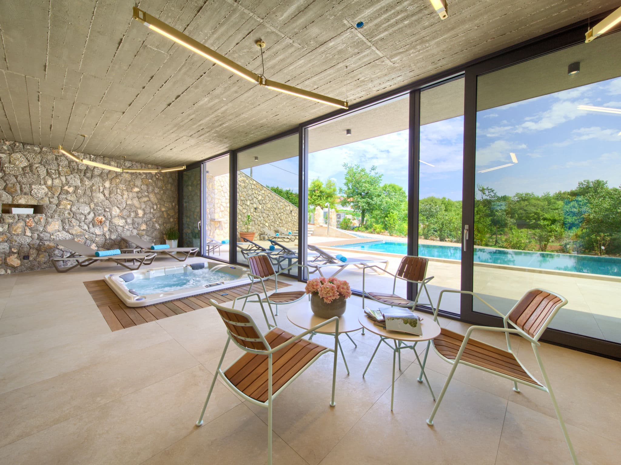 Bathroom / Wellness