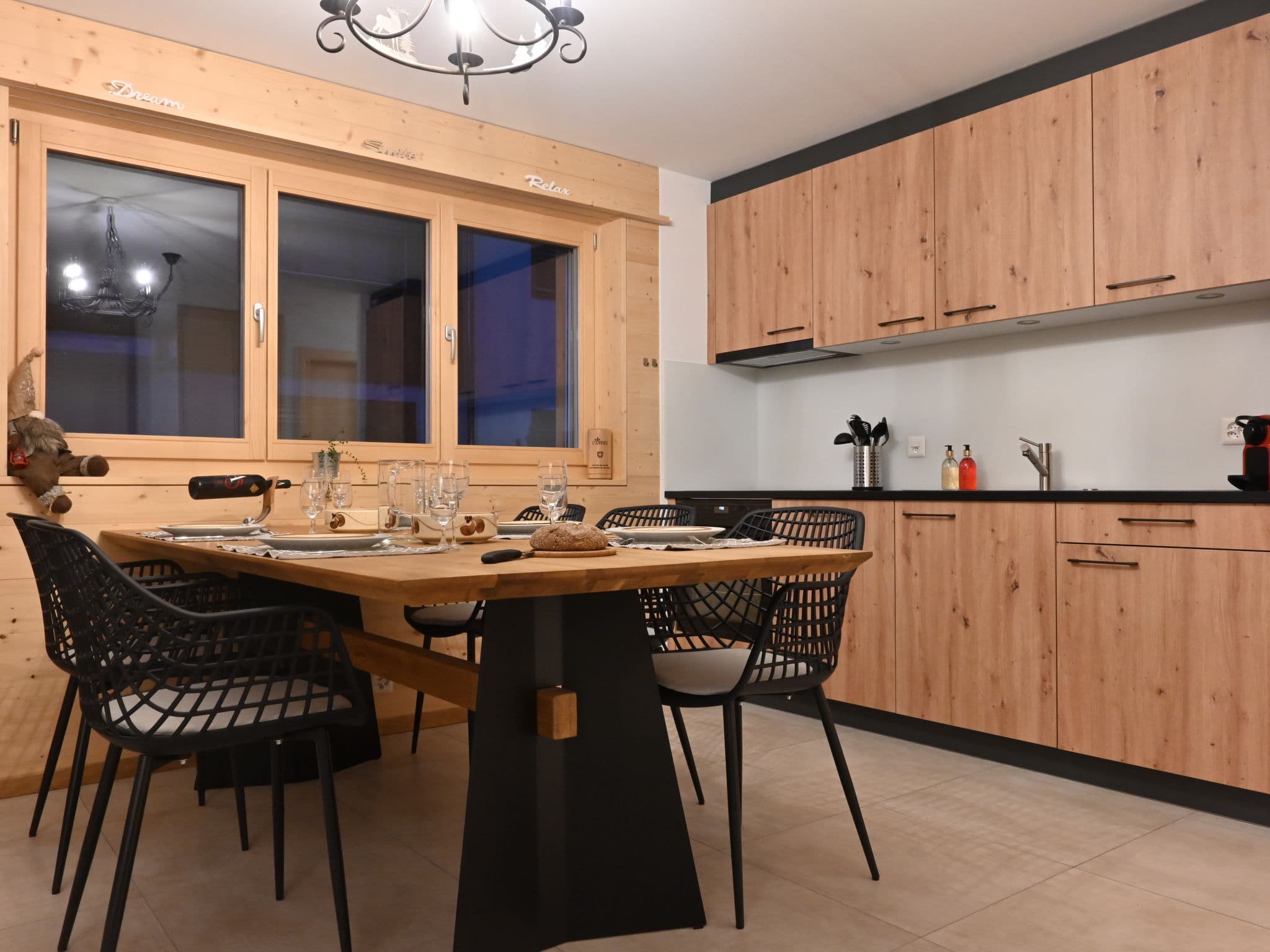 Kitchen / Dining Room