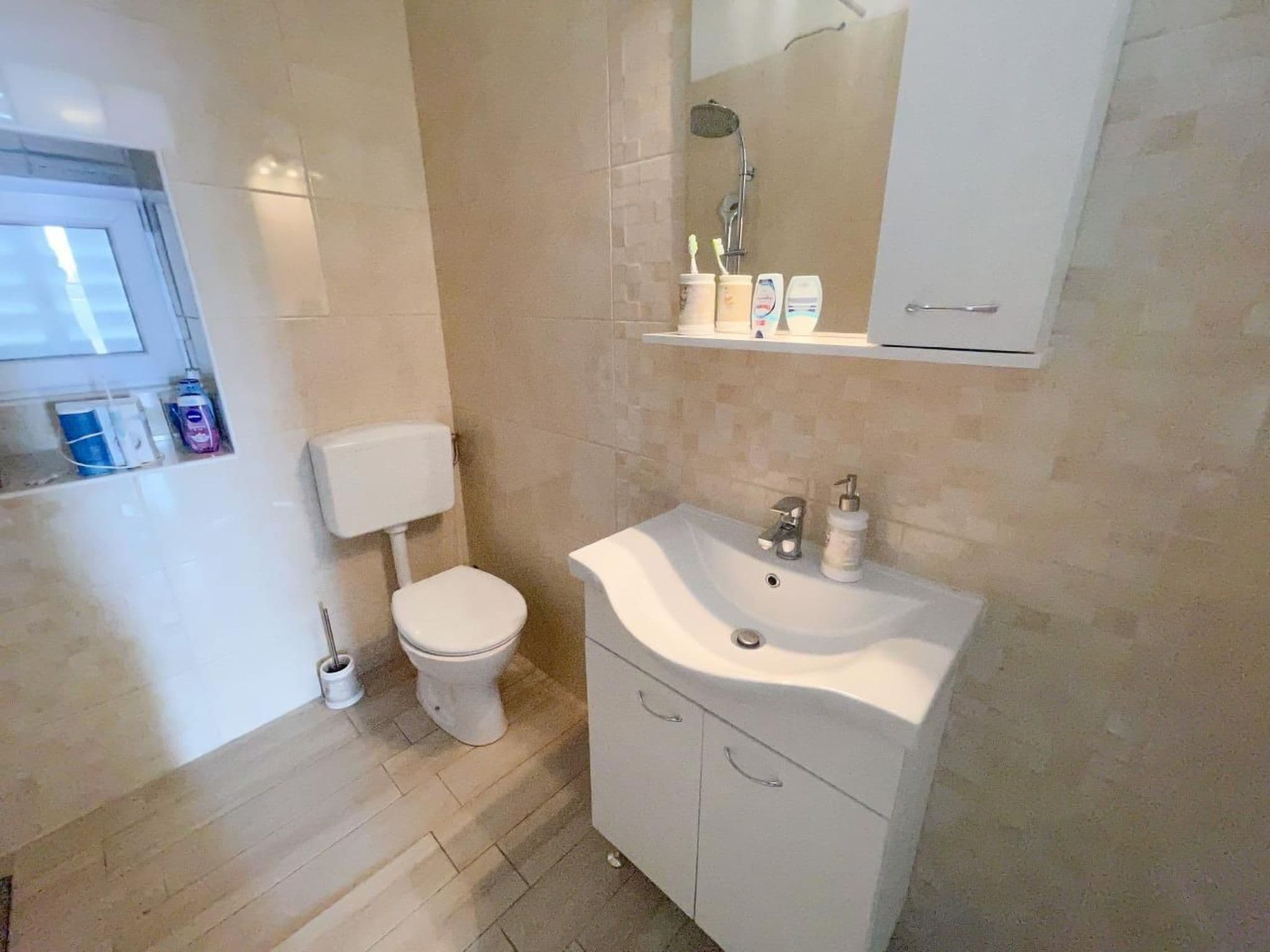 Gallery Image 11