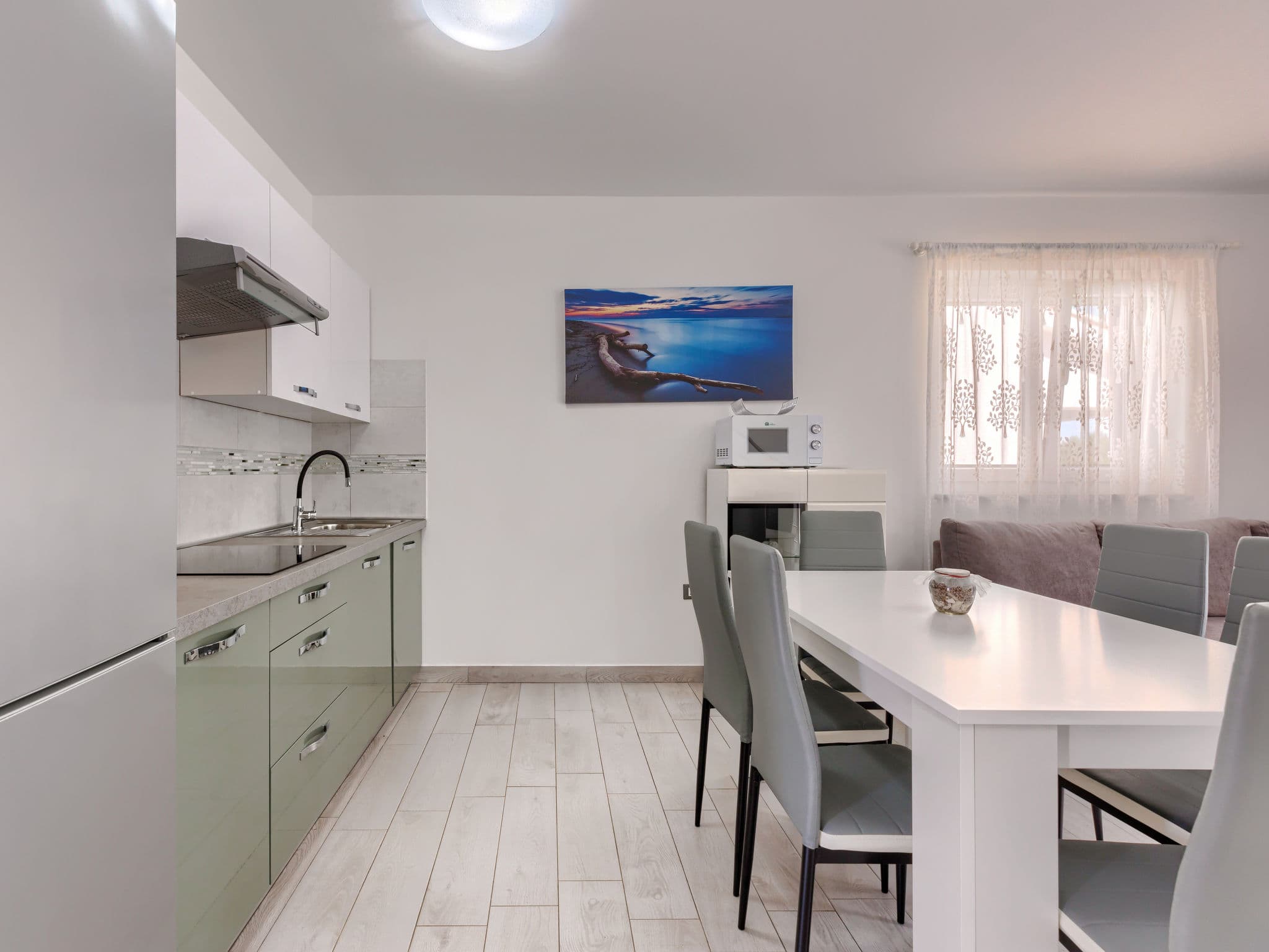 Kitchen / Dining Room