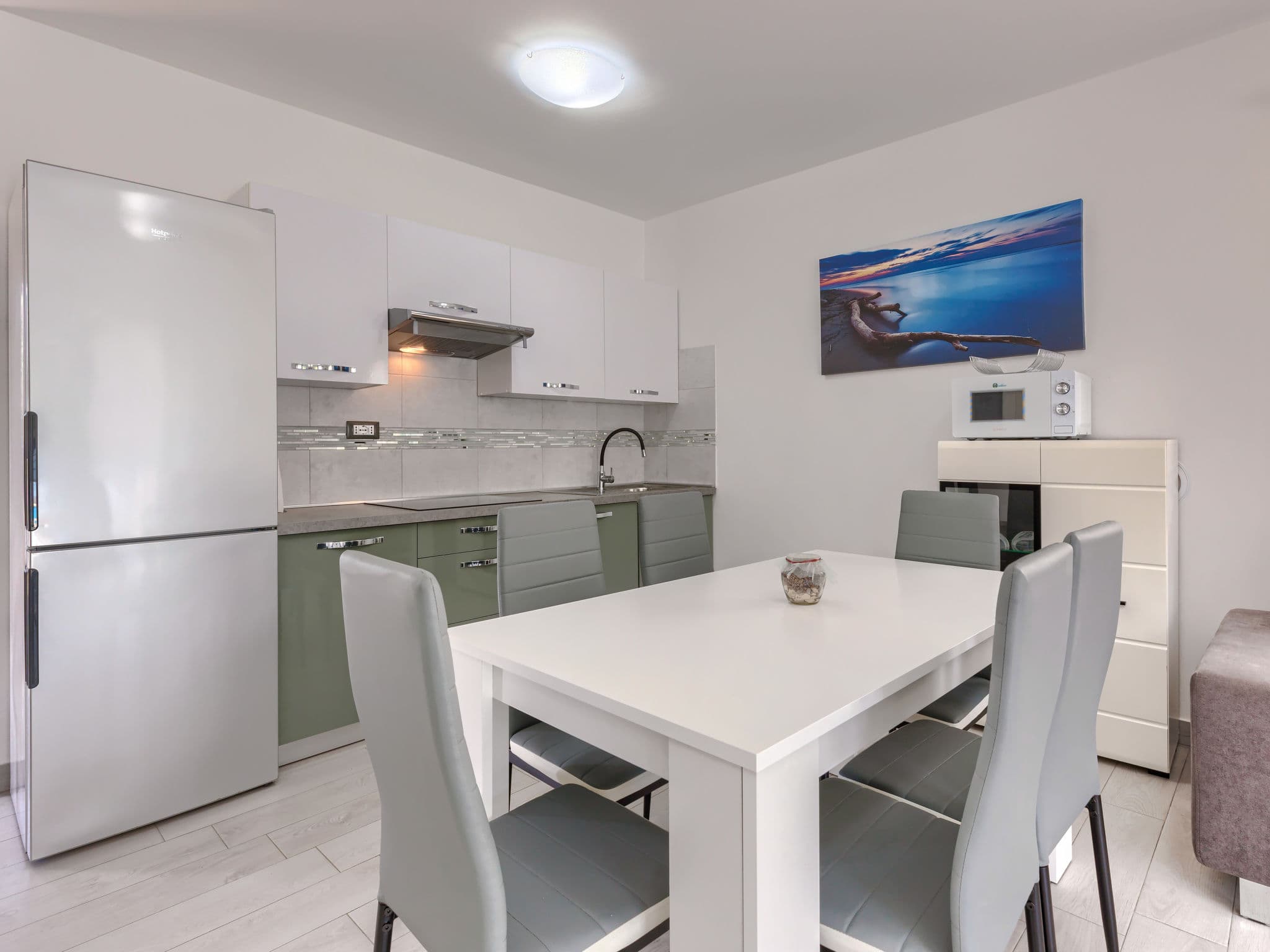 Kitchen / Dining Room