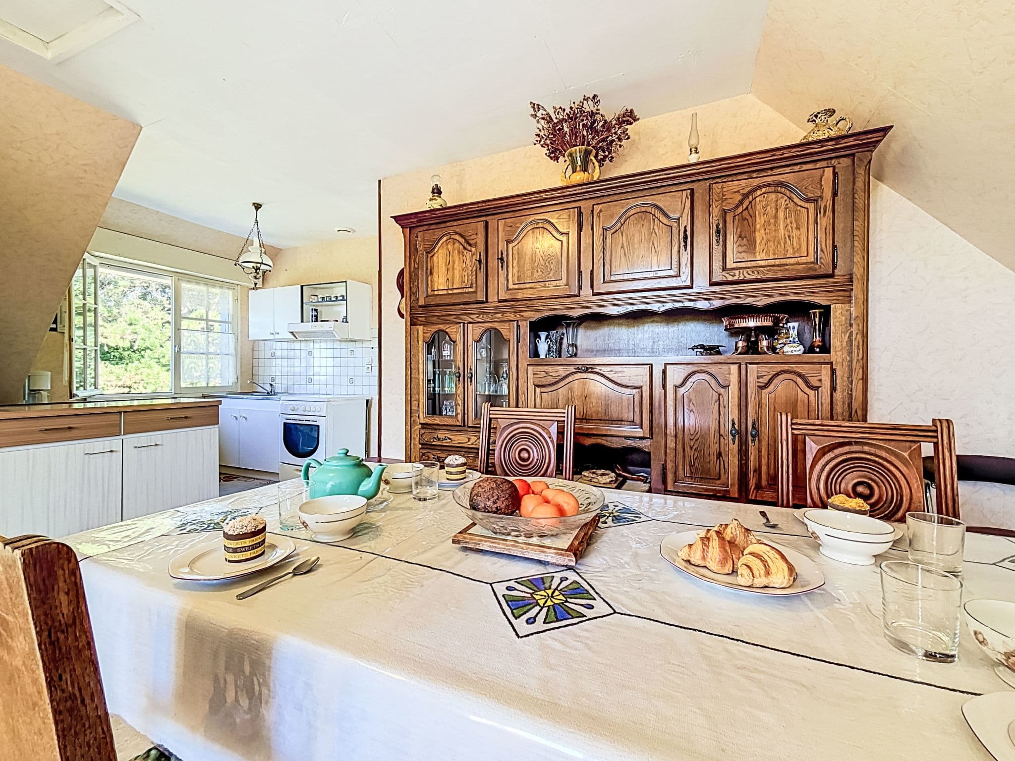 Kitchen / Dining Room