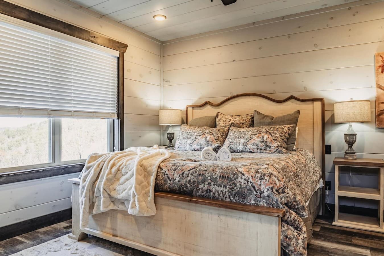 Master Bedroom (Main Floor)