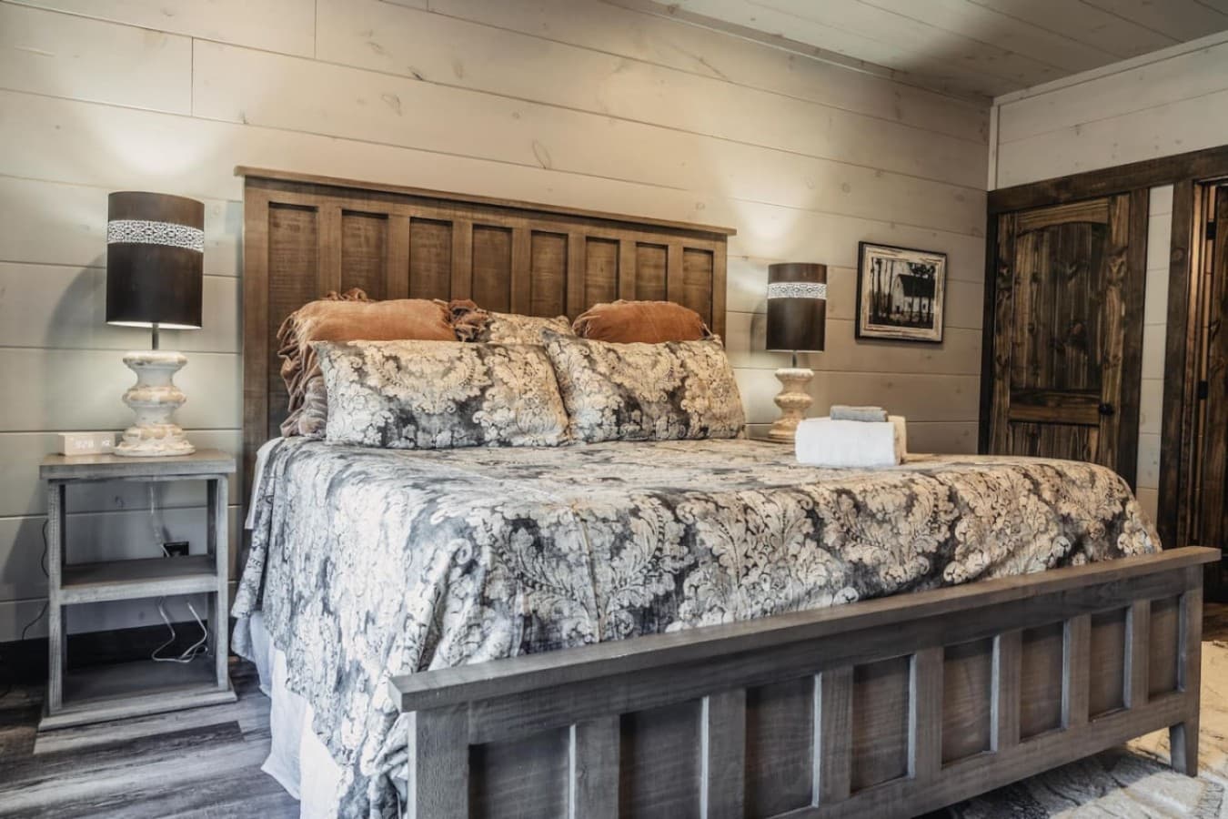 King Bedroom 2 (Downstairs)