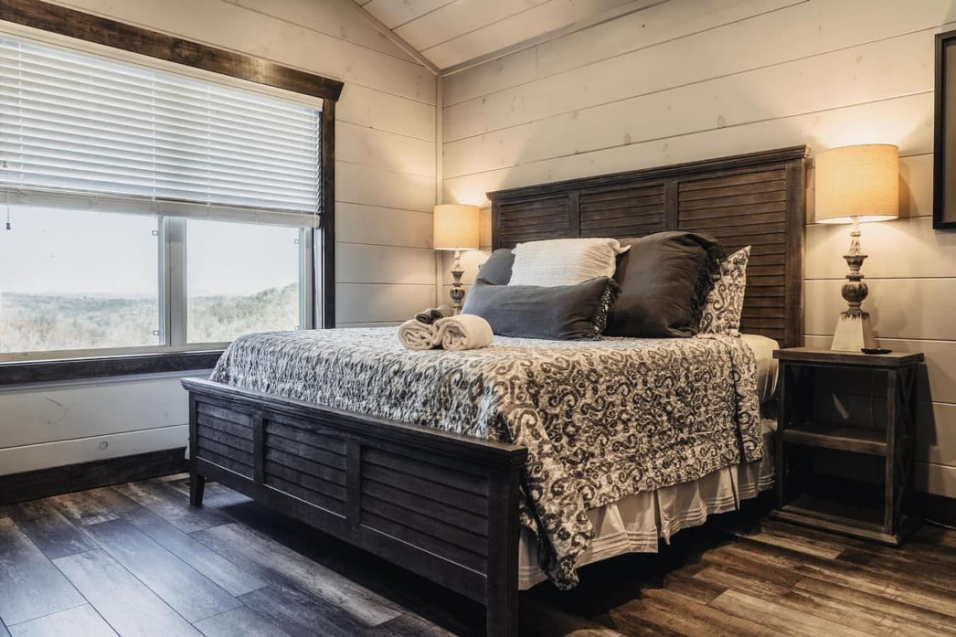 King Bedroom 3 (Upstairs)