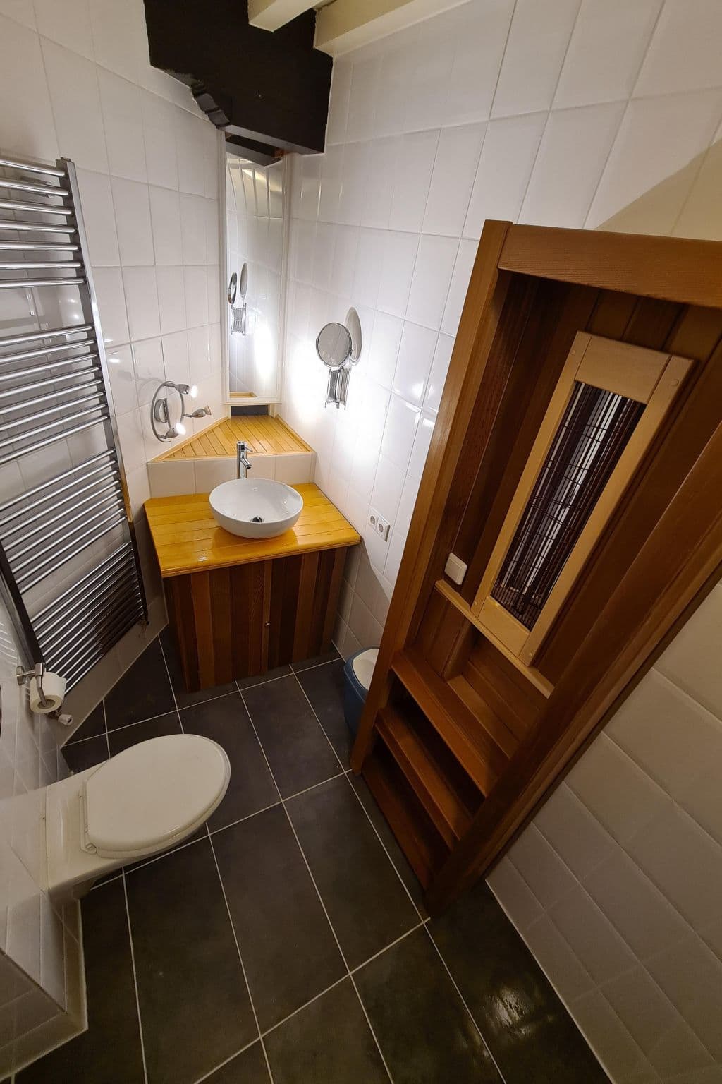 Bathroom / Wellness