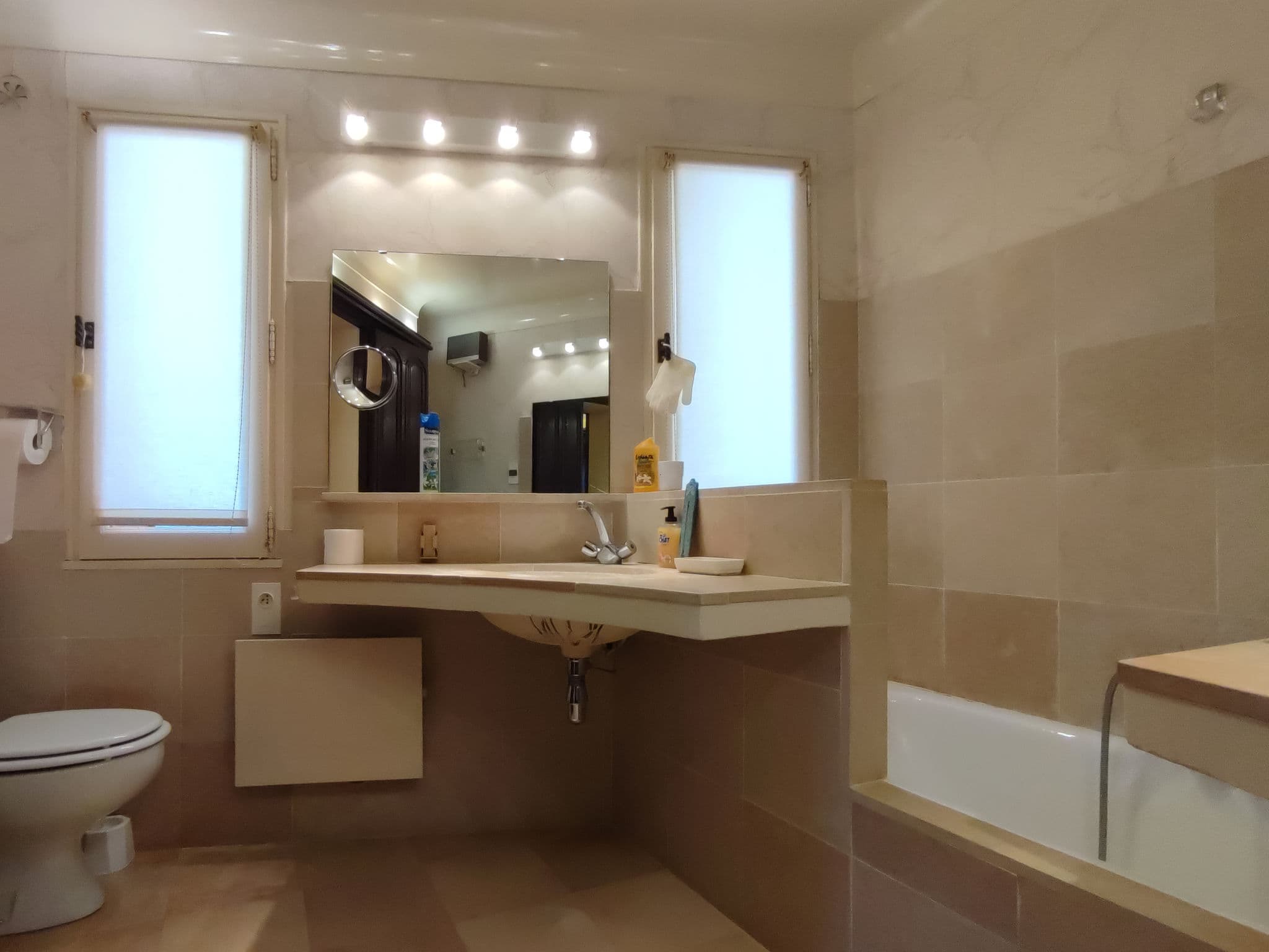 Bathroom / Wellness