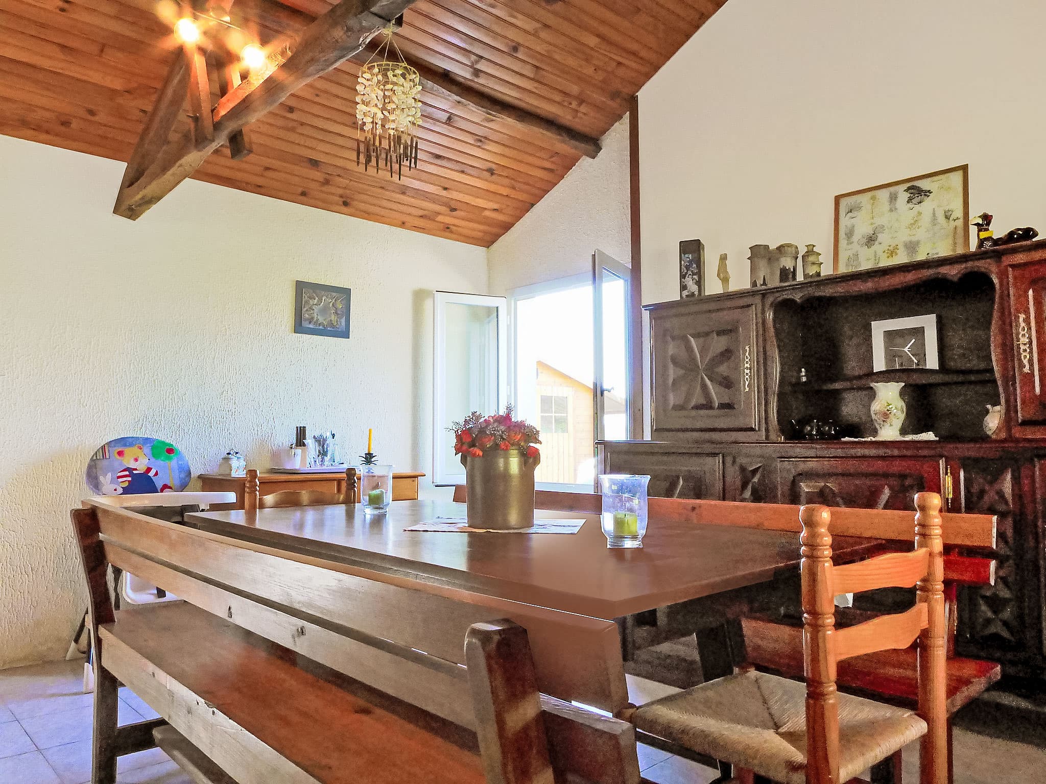 Kitchen / Dining Room