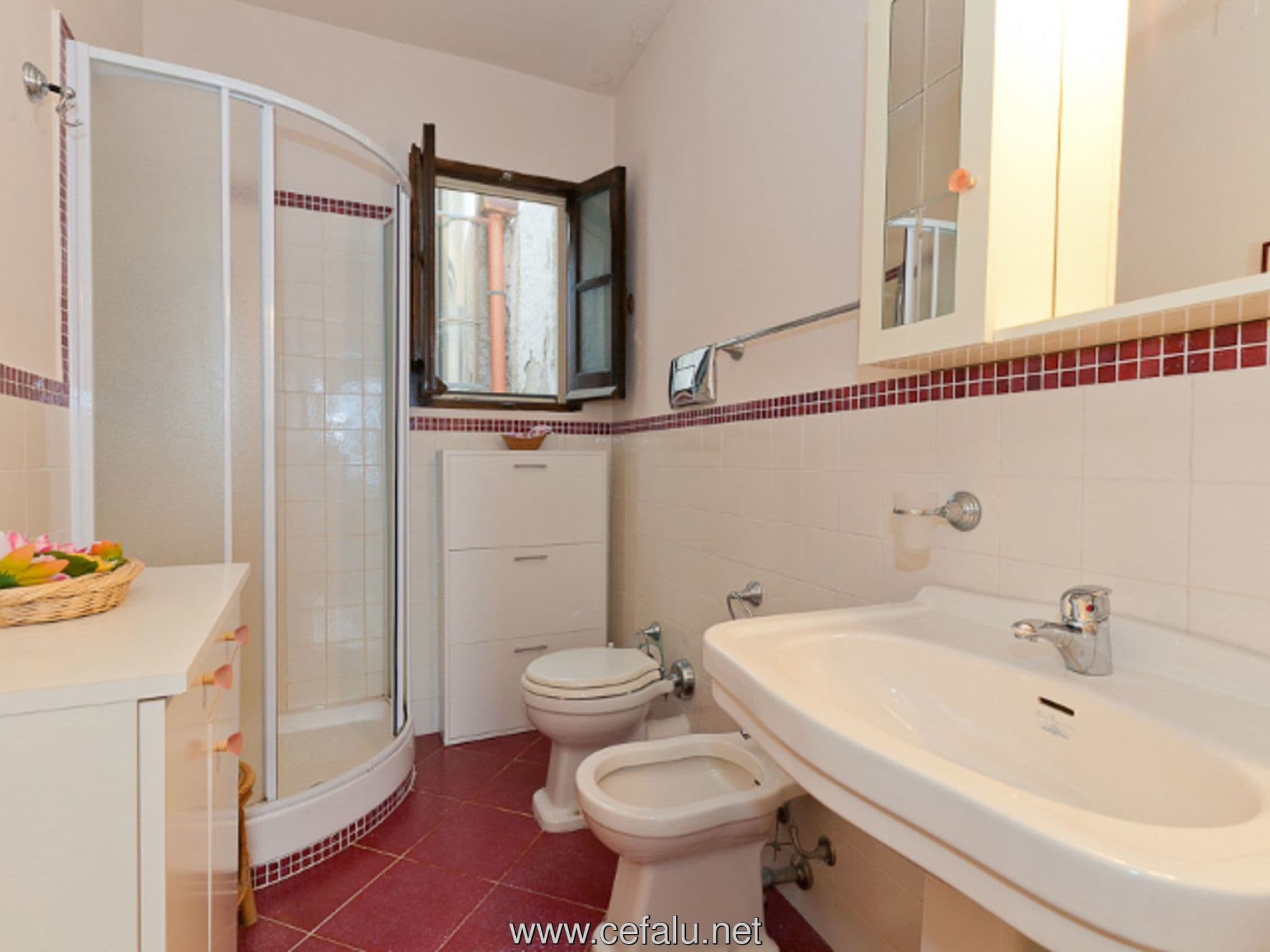 Gallery Image 10
