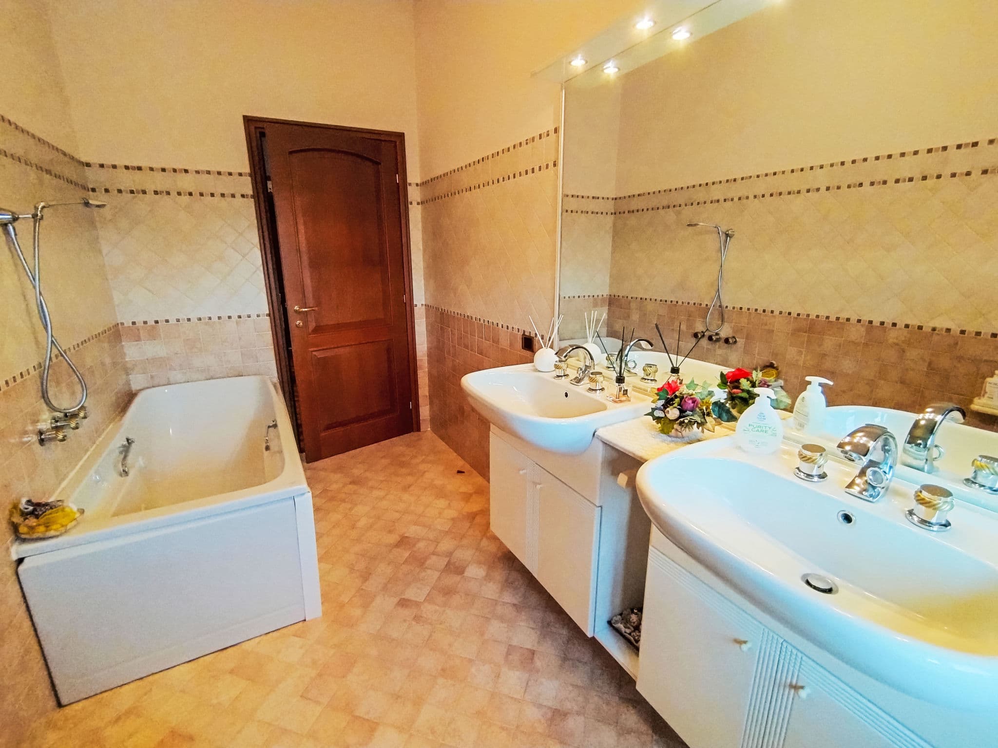Bathroom / Wellness