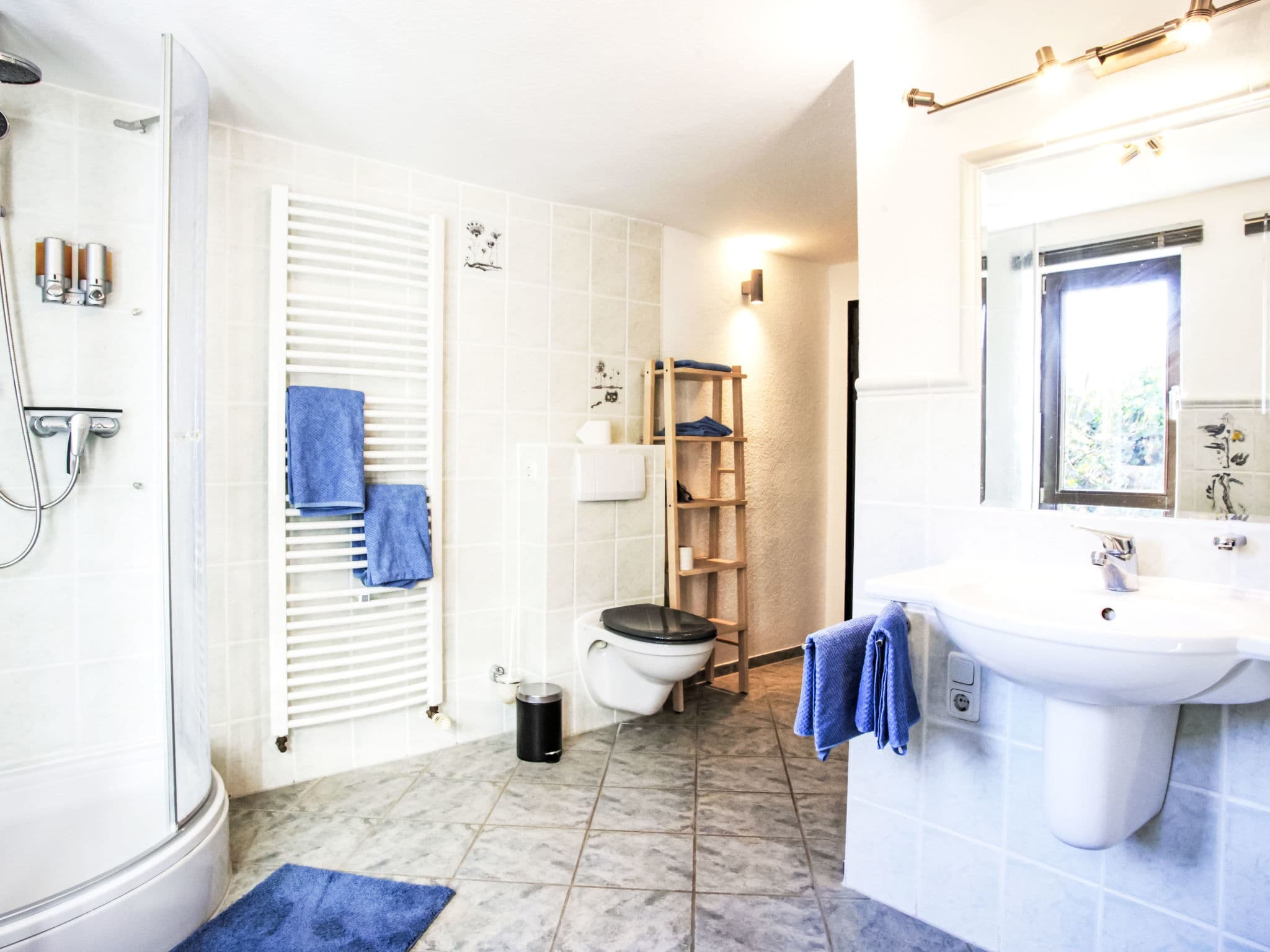 Bathroom / Wellness