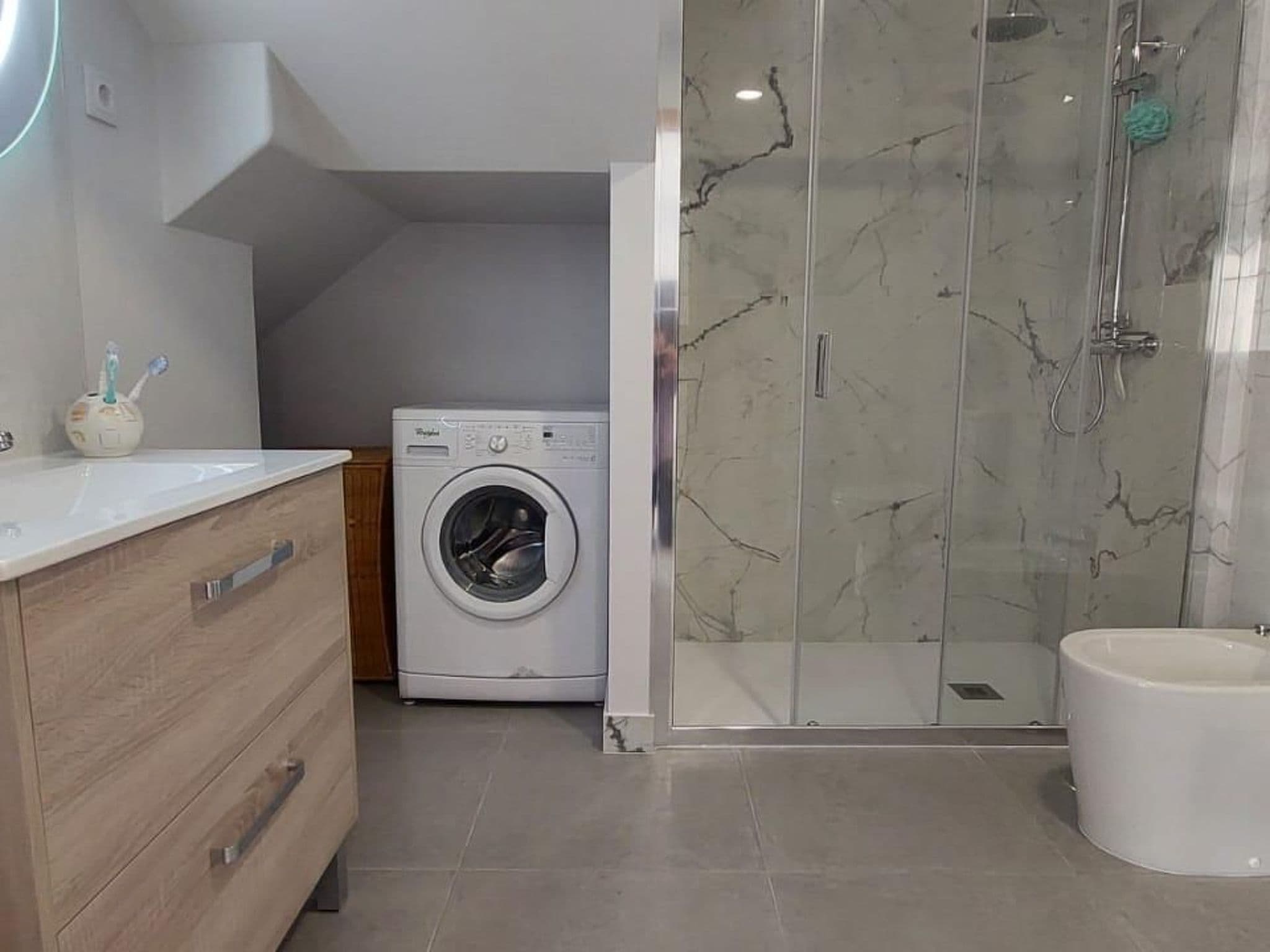 Bathroom / Wellness