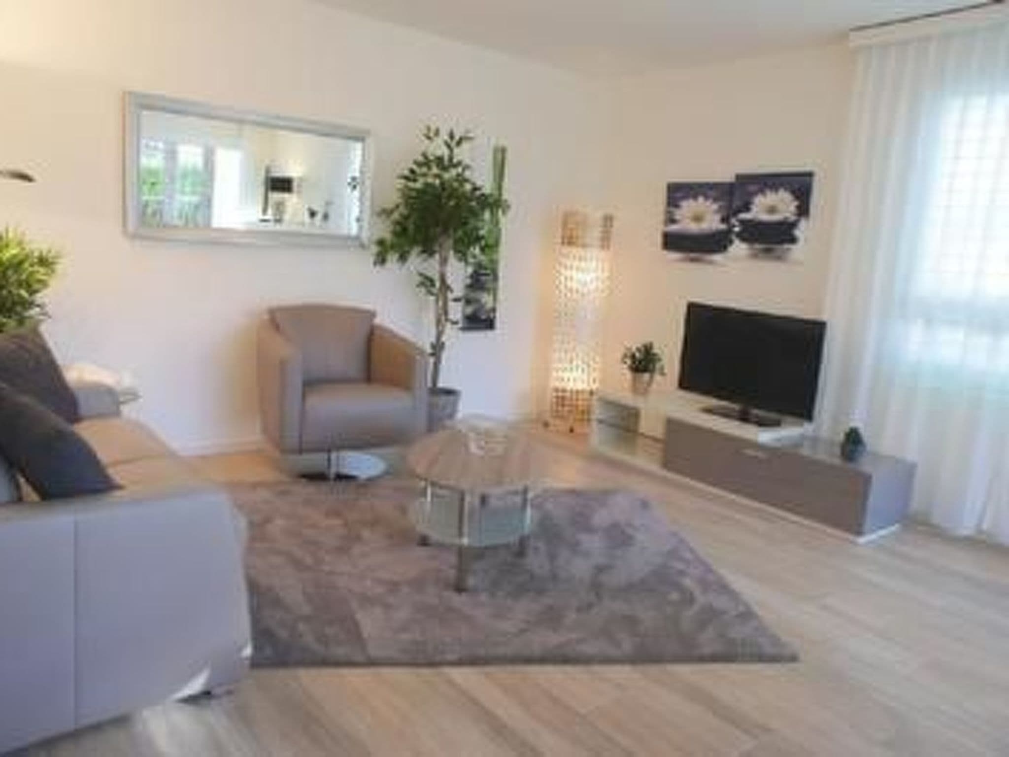 Gallery Image 15