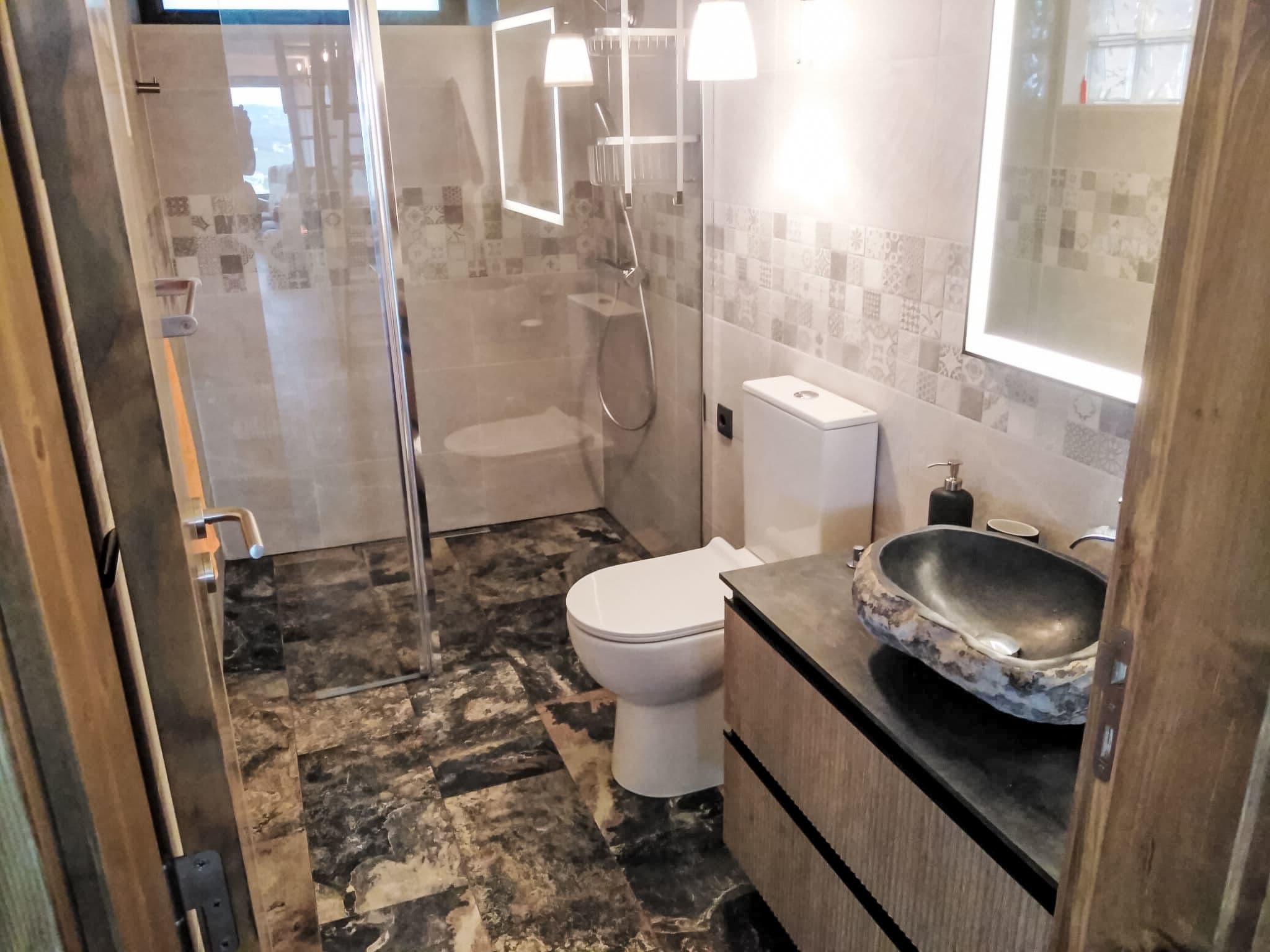 Bathroom / Wellness