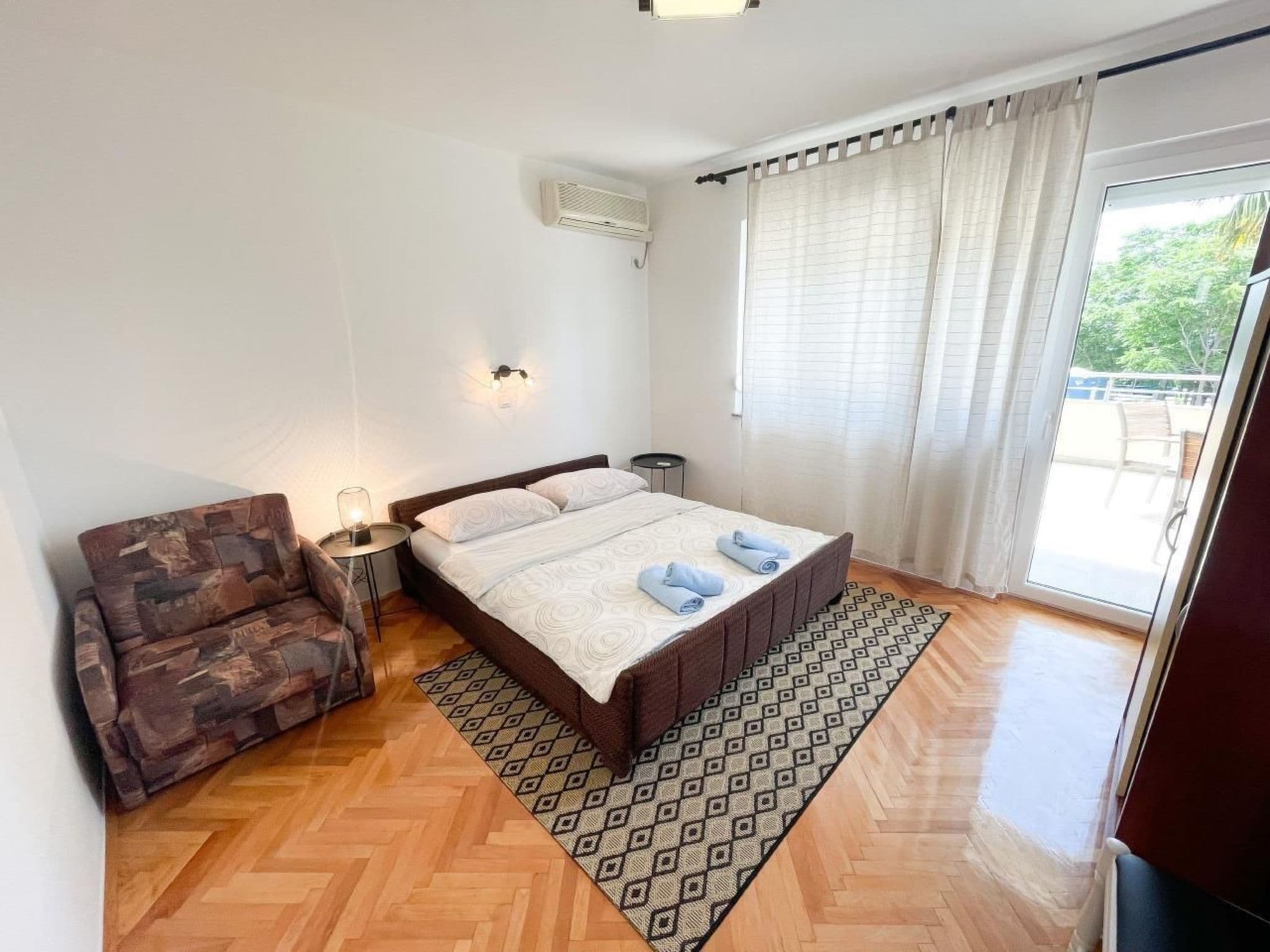 Gallery Image 13