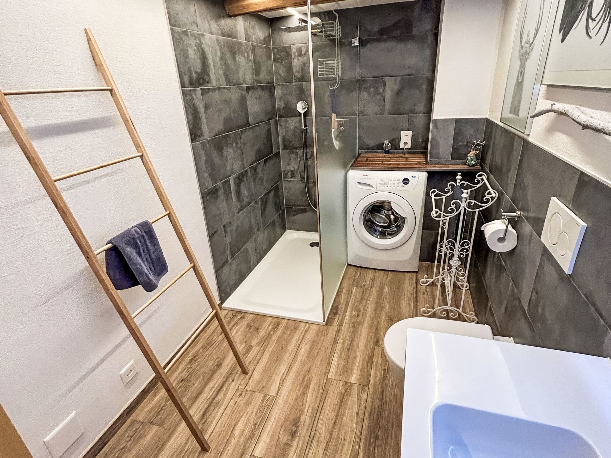 Bathroom / Wellness