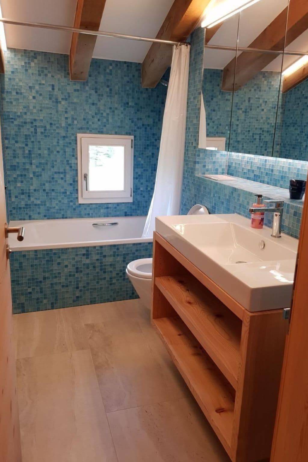 Gallery Image 15