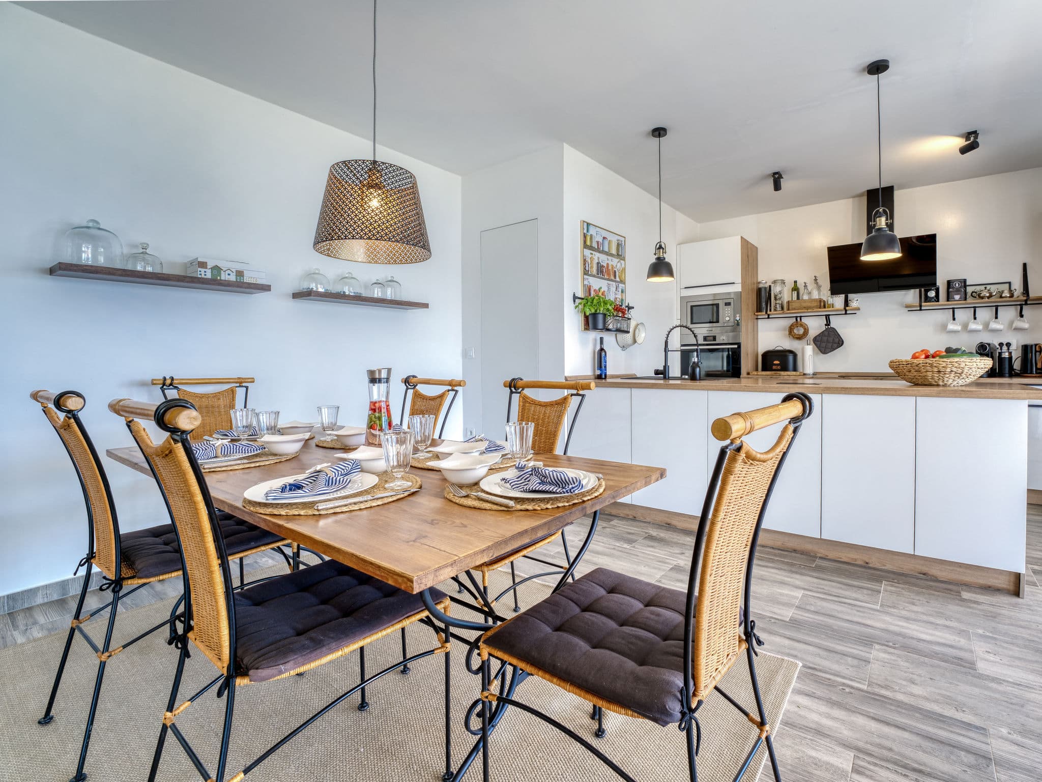 Kitchen / Dining Room