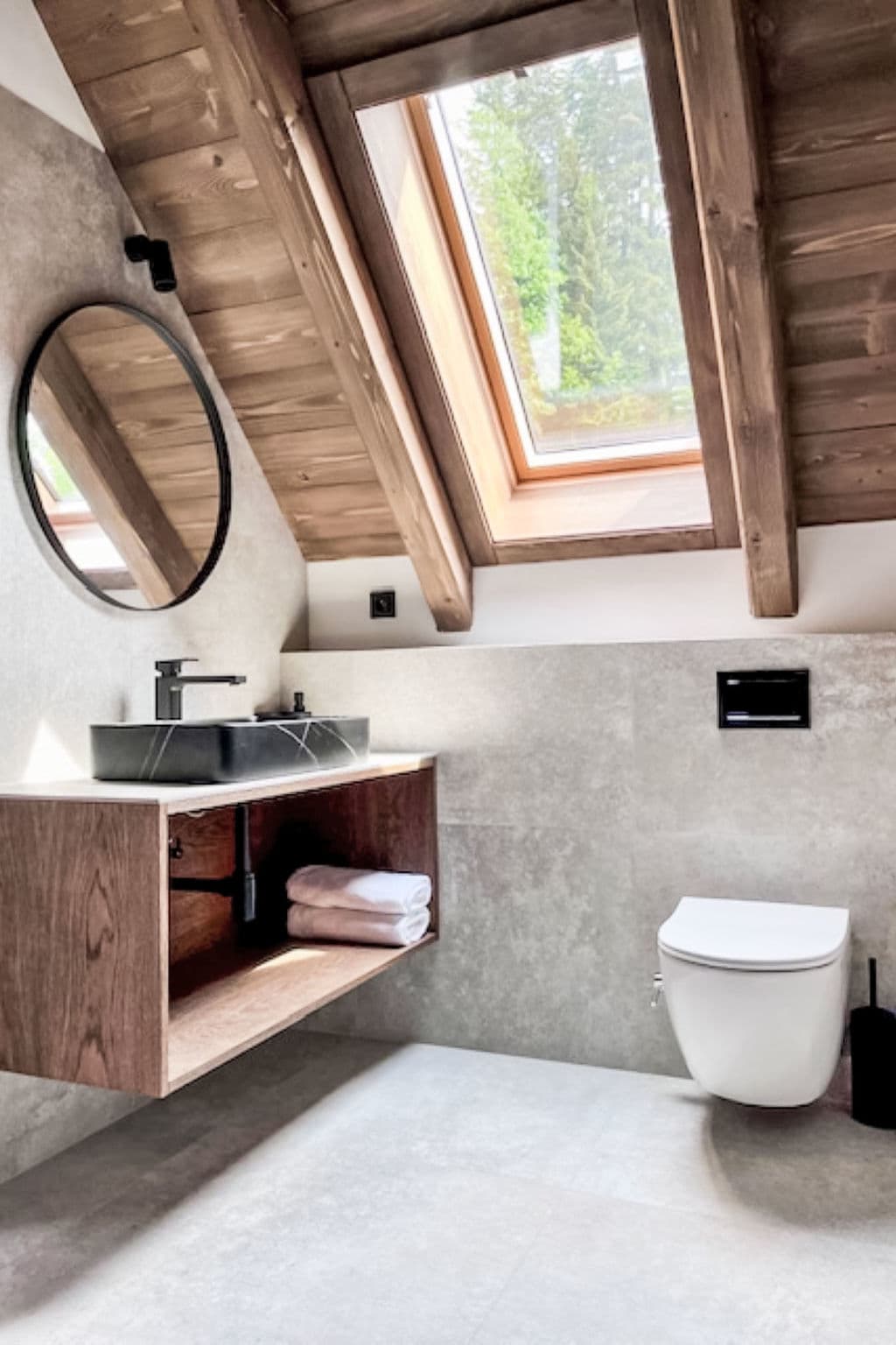 Bathroom / Wellness