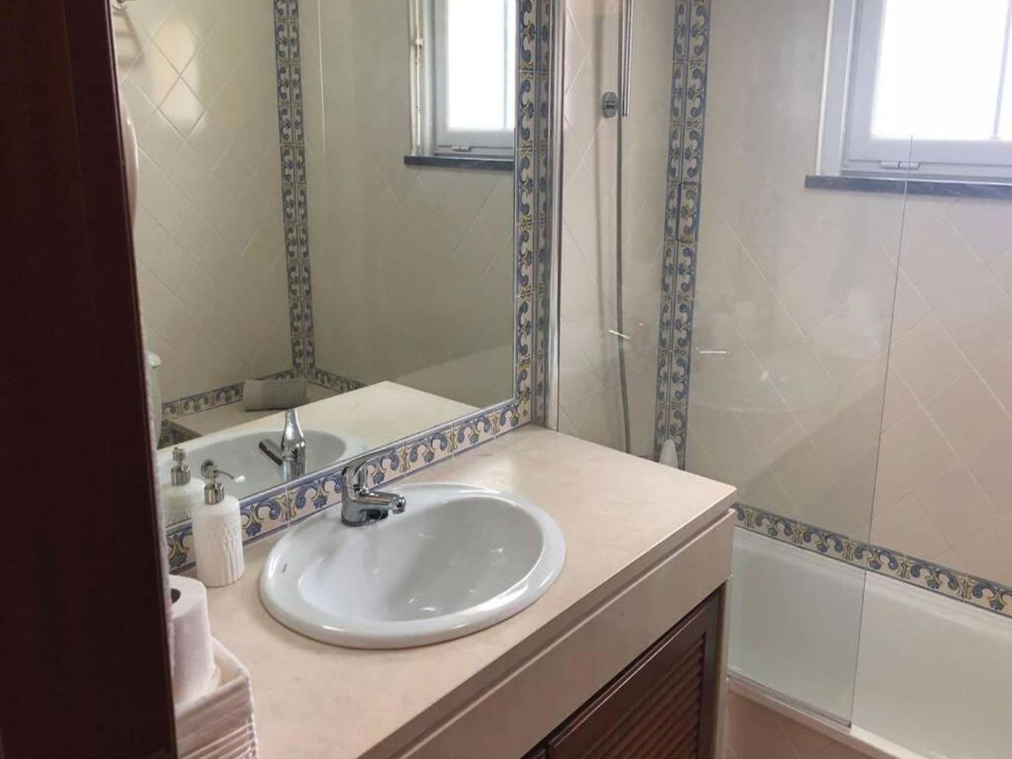 Gallery Image 17