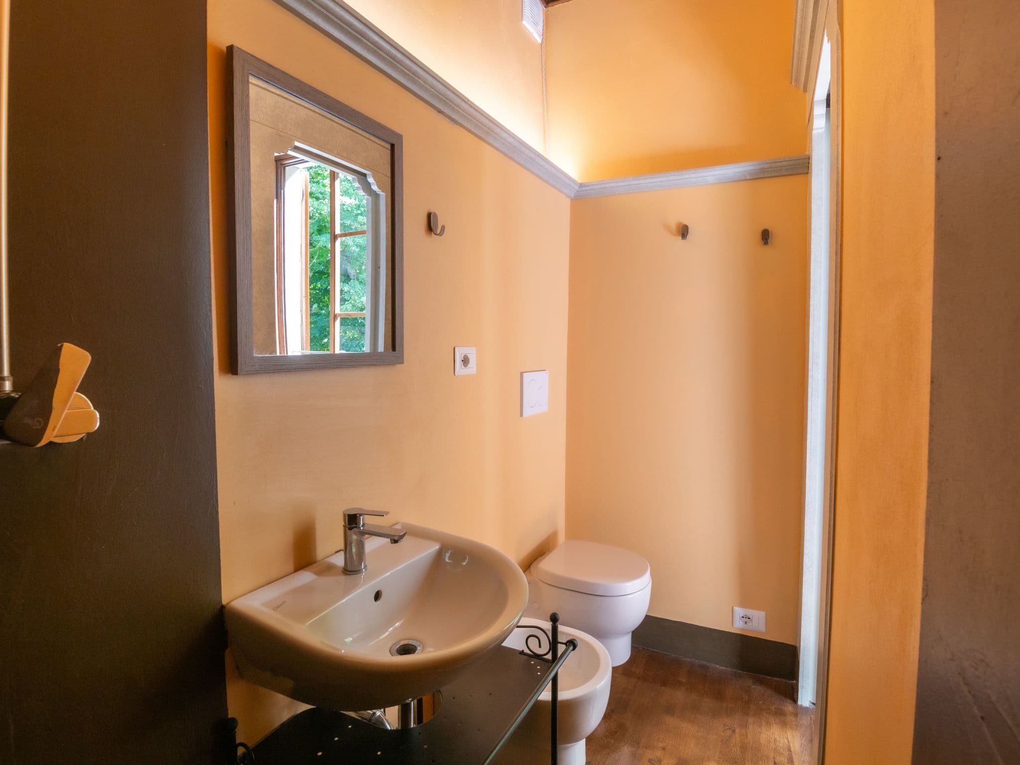 Gallery Image 18