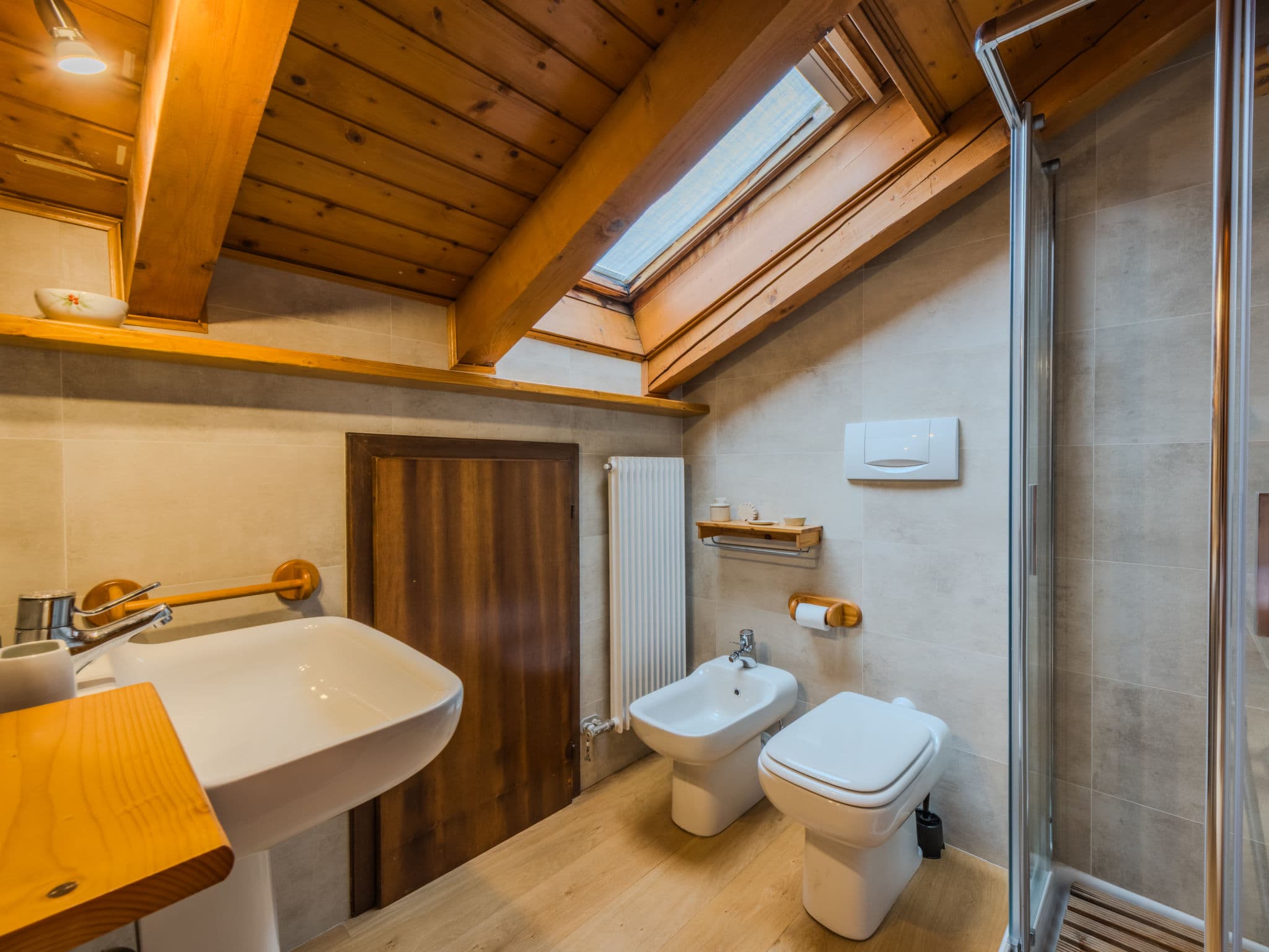 Bathroom / Wellness
