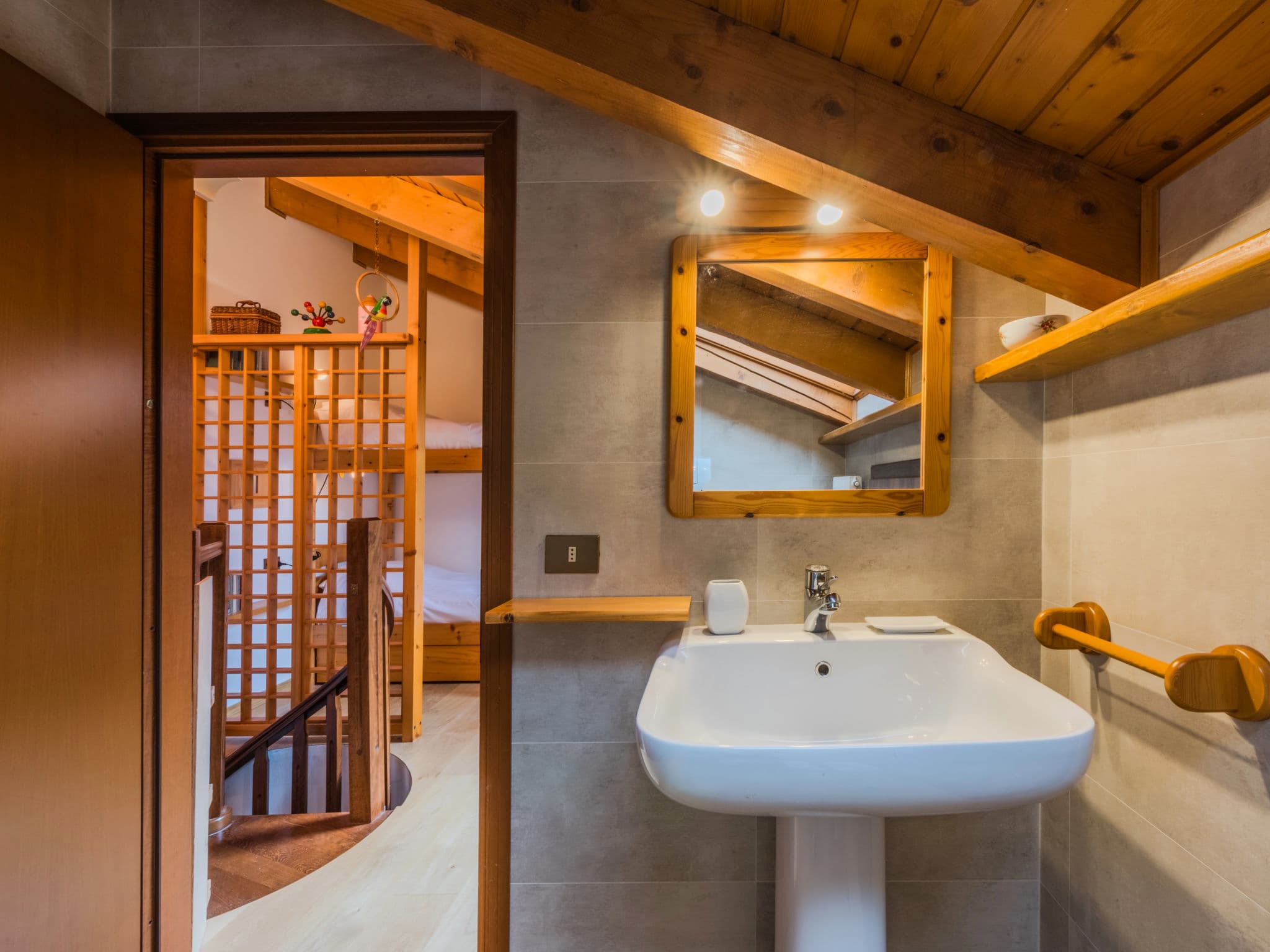 Bathroom / Wellness