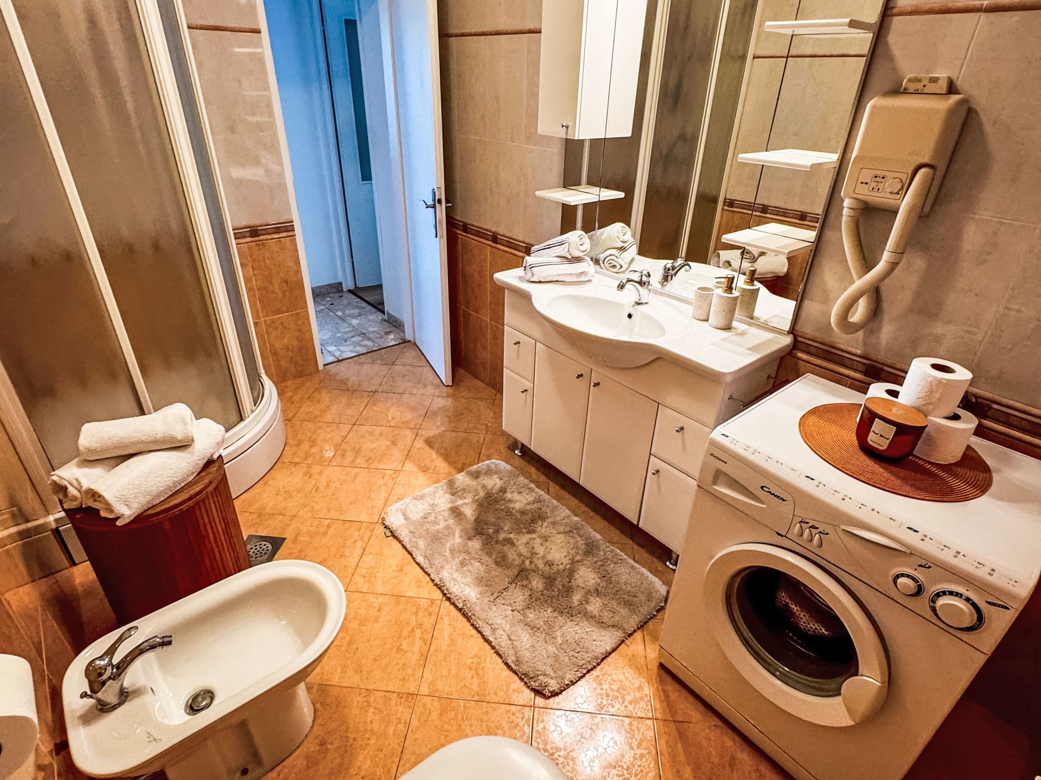 Bathroom / Wellness