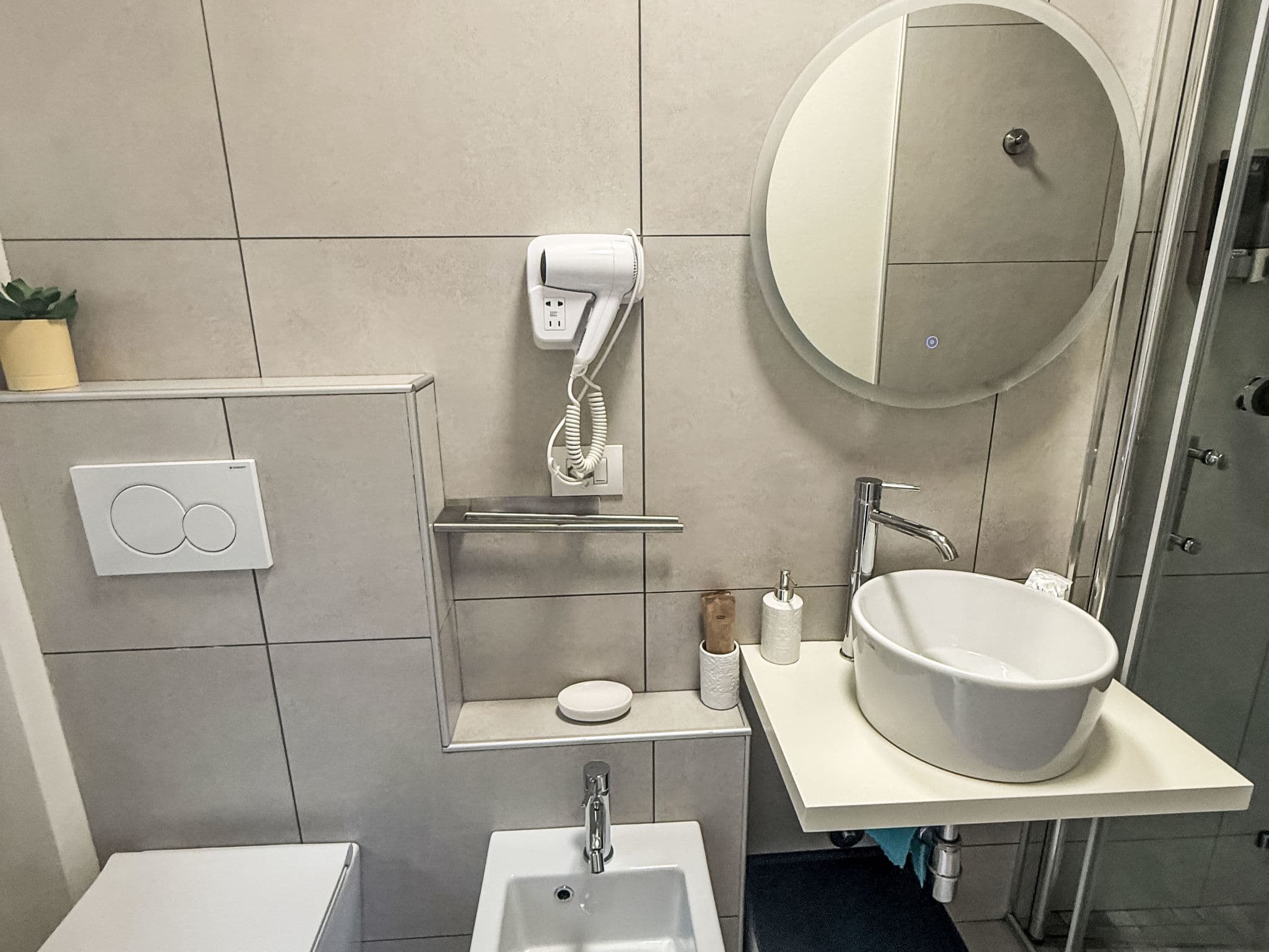 Bathroom / Wellness