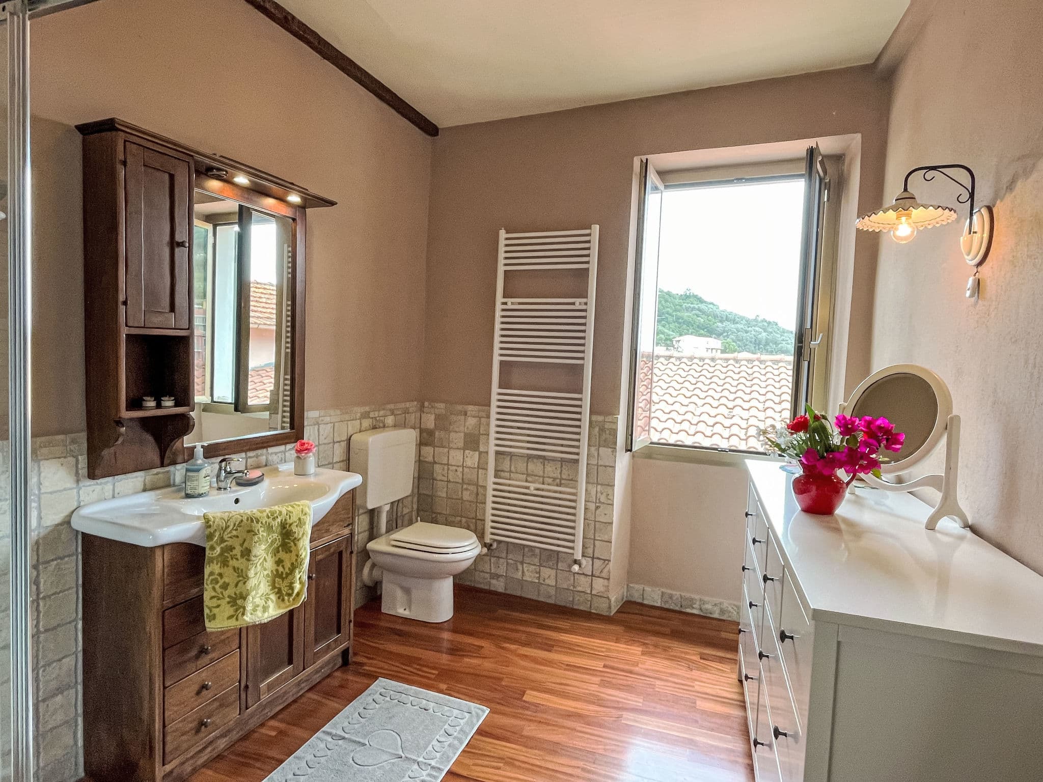 Bathroom / Wellness
