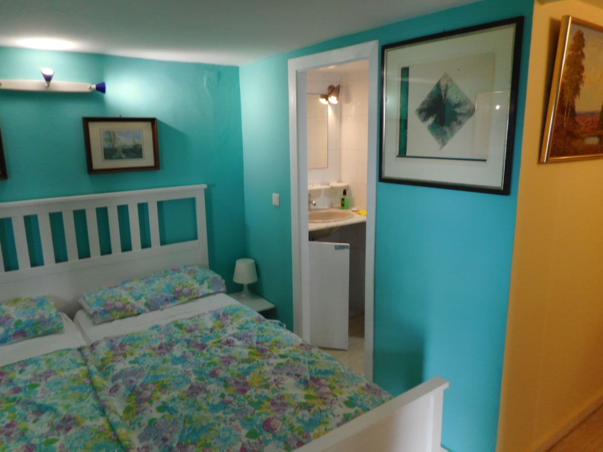 Gallery Image 12