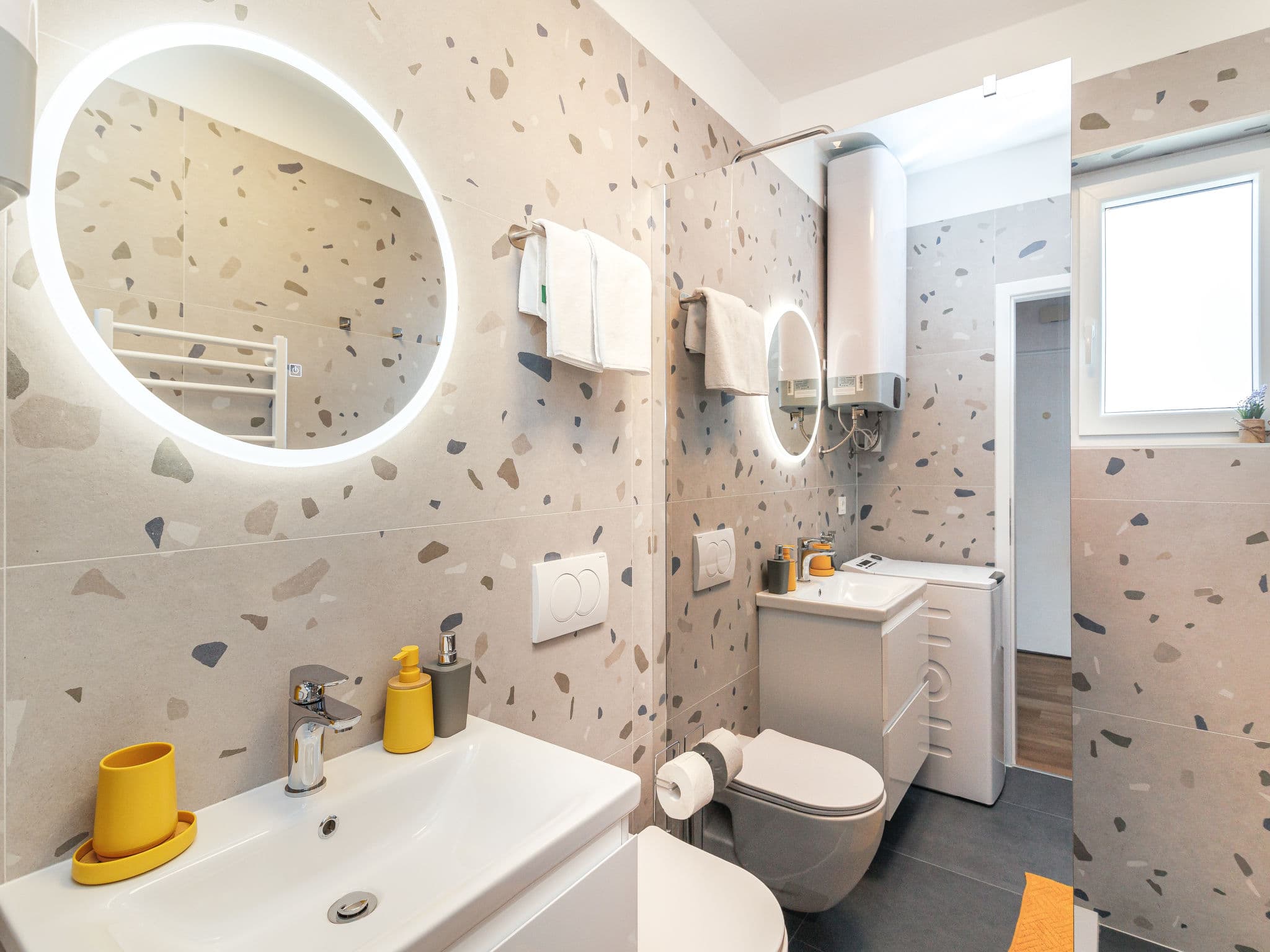 Bathroom / Wellness