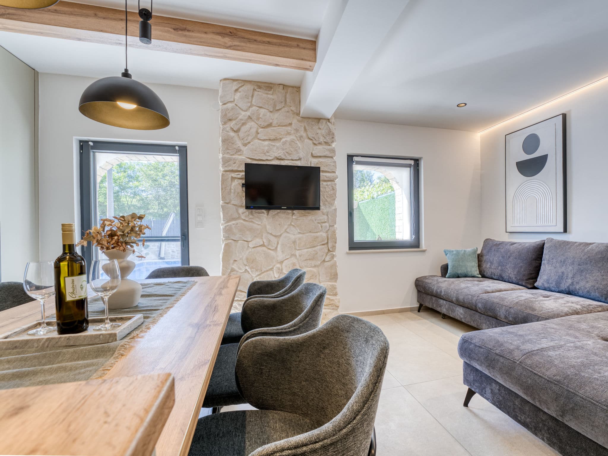 Kitchen / Dining Room