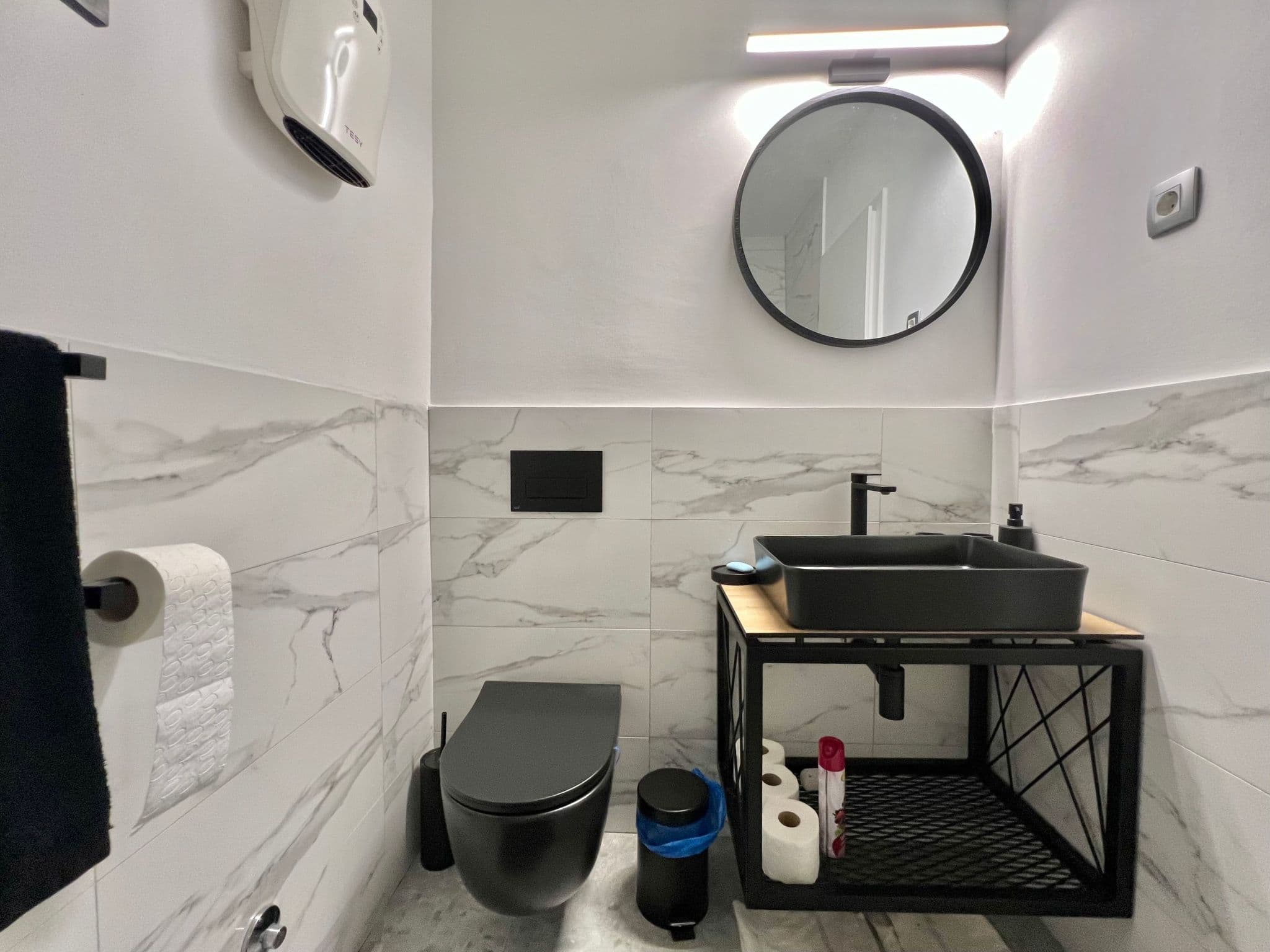 Bathroom / Wellness