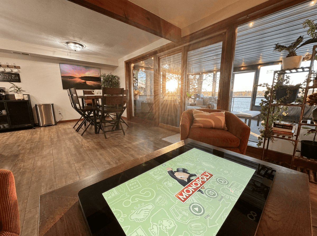 Game table | Up to 6 players