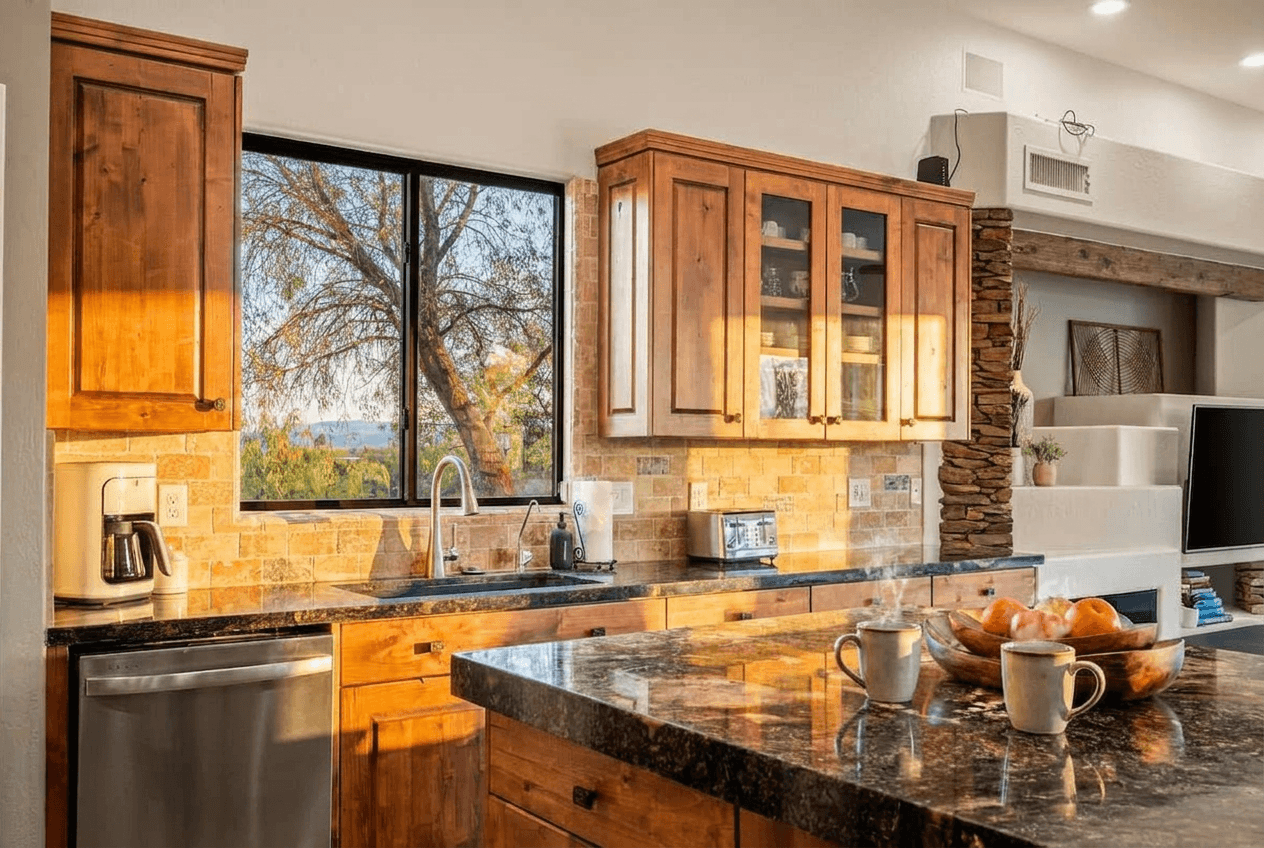 Pots | Pans | Bakeware | Blender | Juicer and more