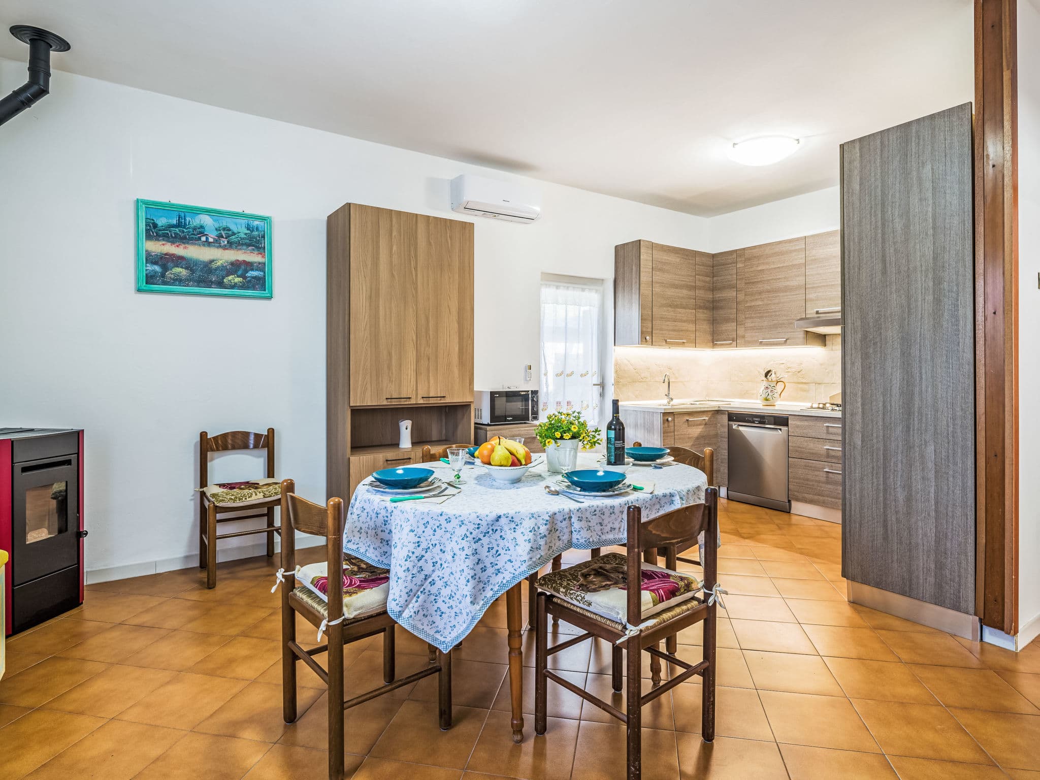 Kitchen / Dining Room