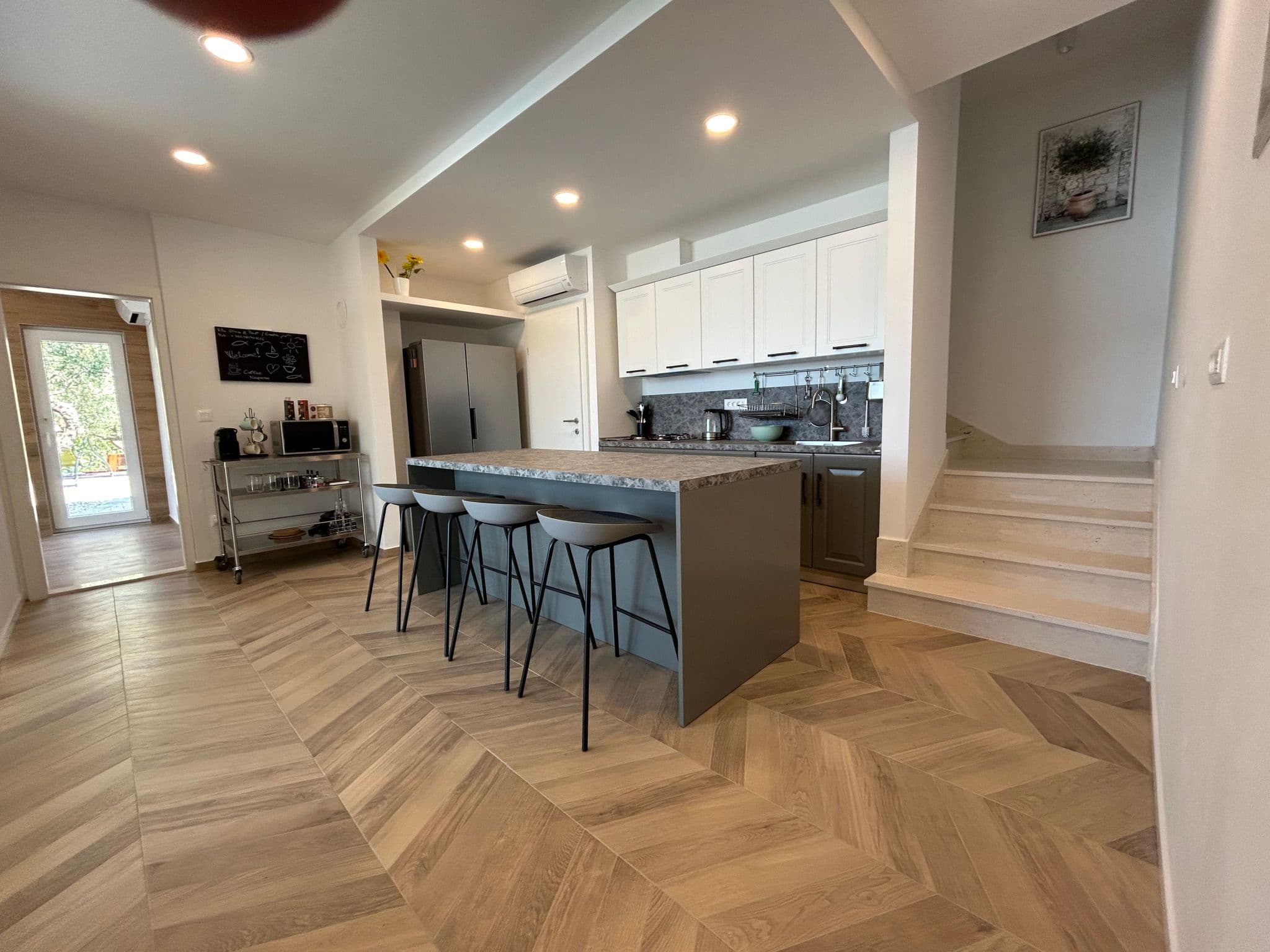 Kitchen / Dining Room