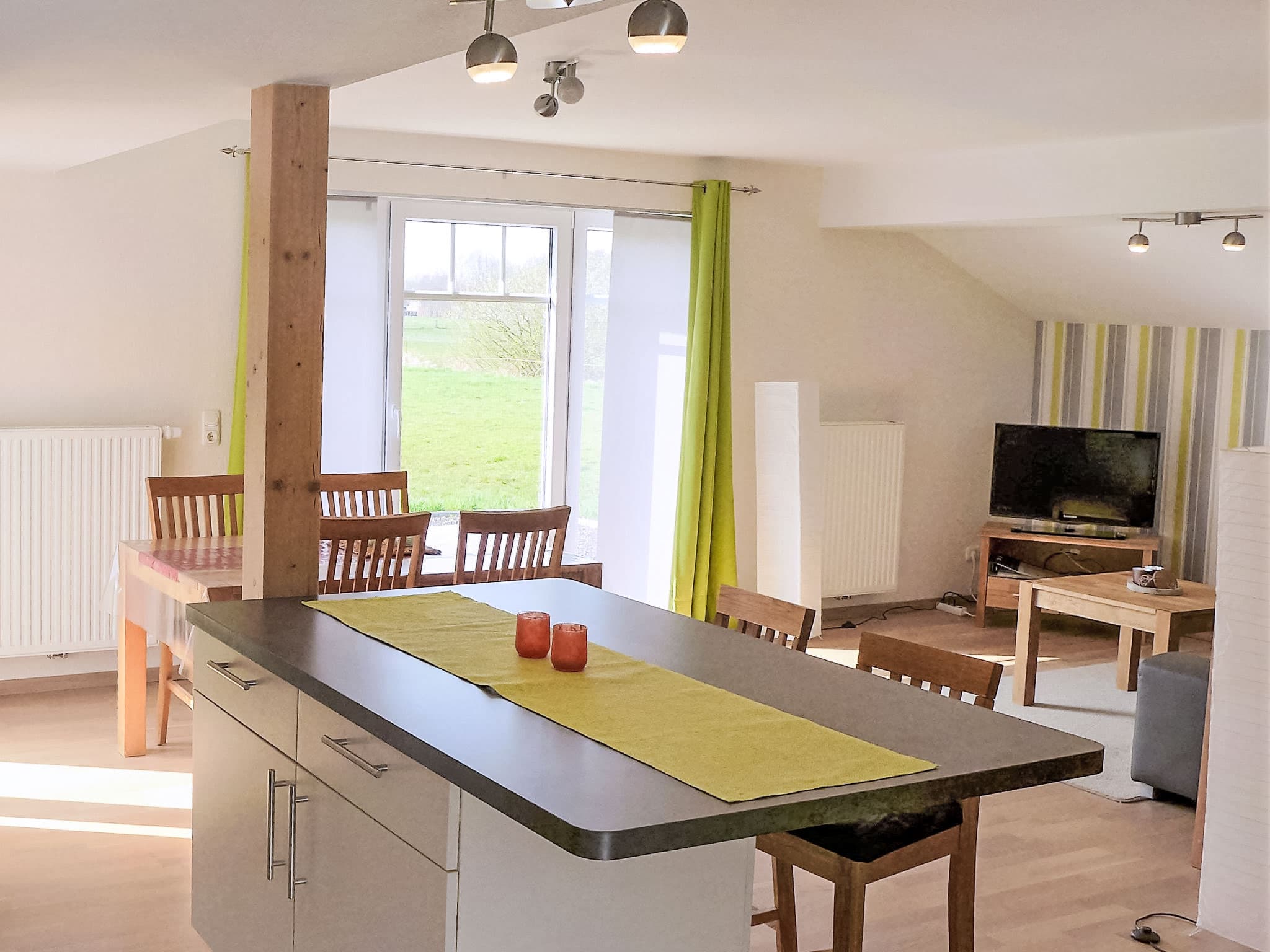 Kitchen / Dining Room
