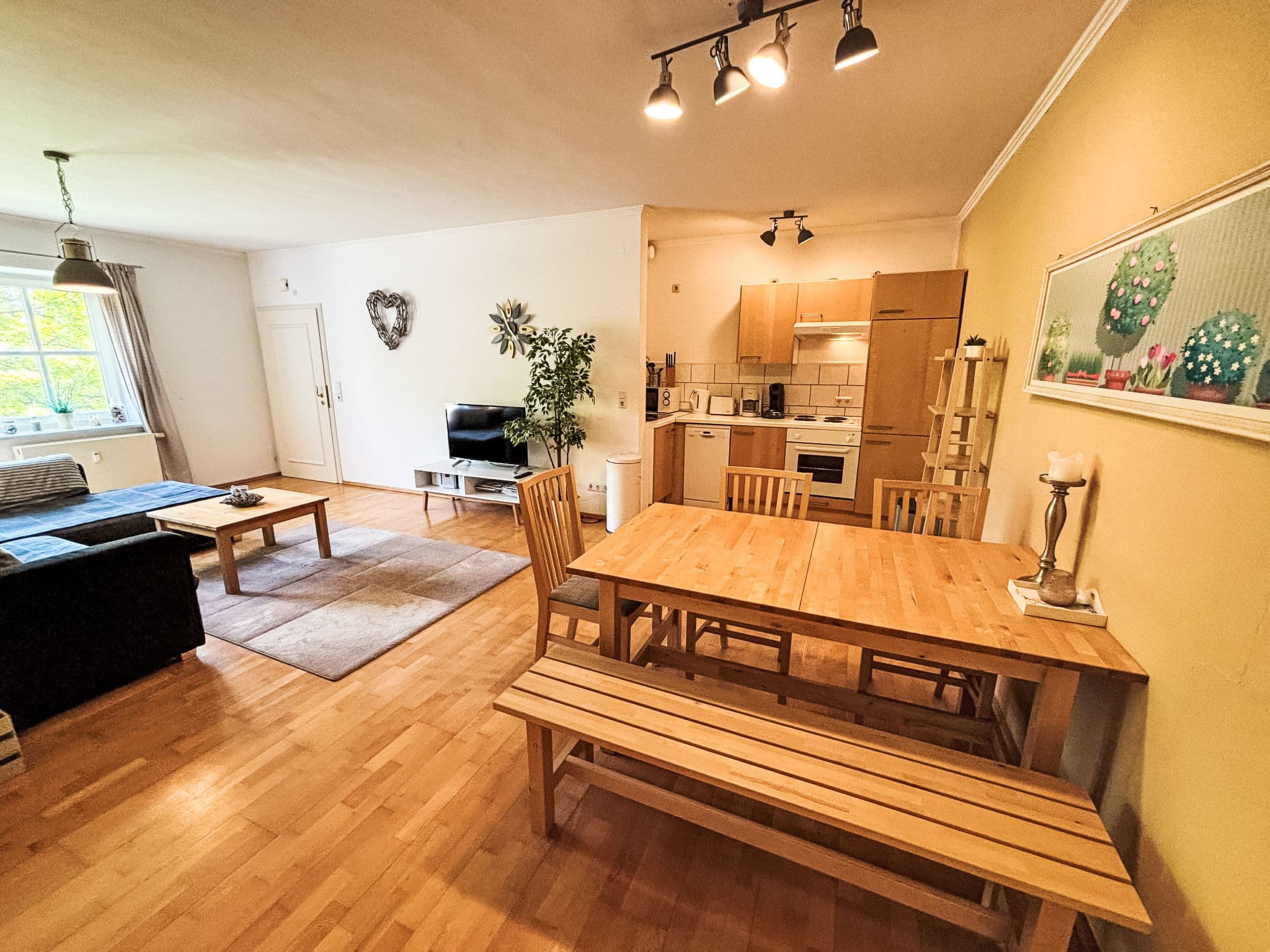 Kitchen / Dining Room