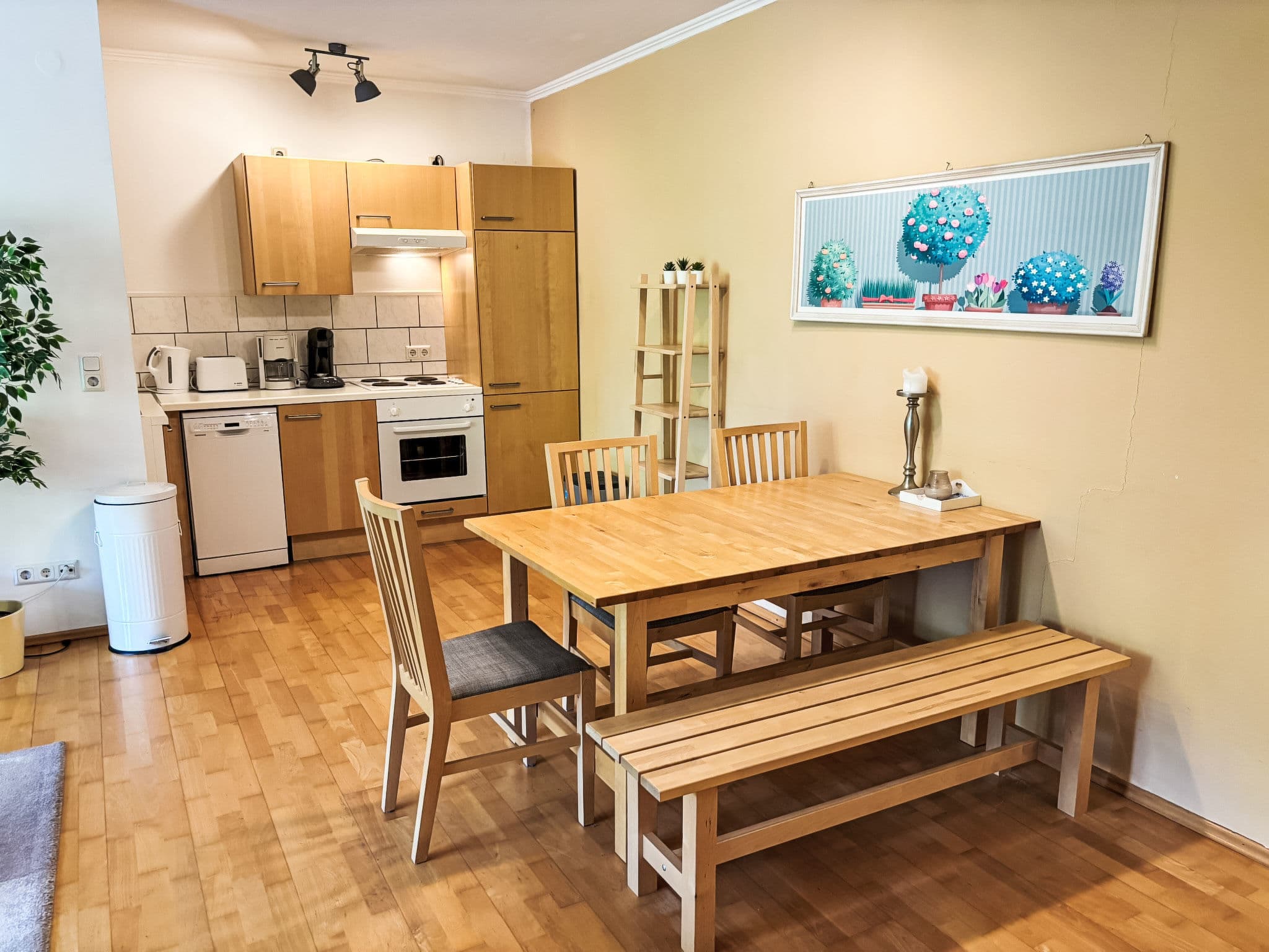 Kitchen / Dining Room