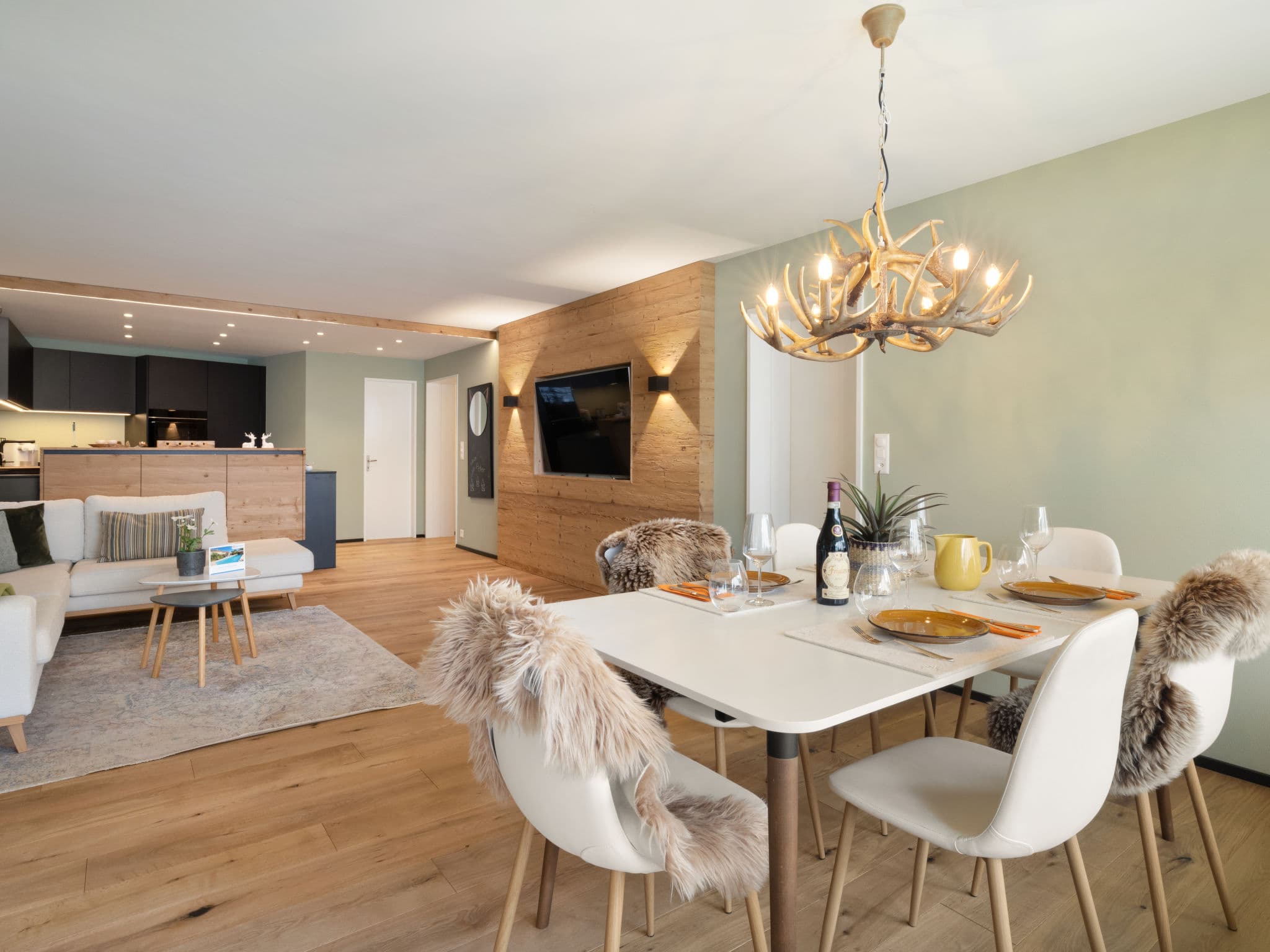 Kitchen / Dining Room