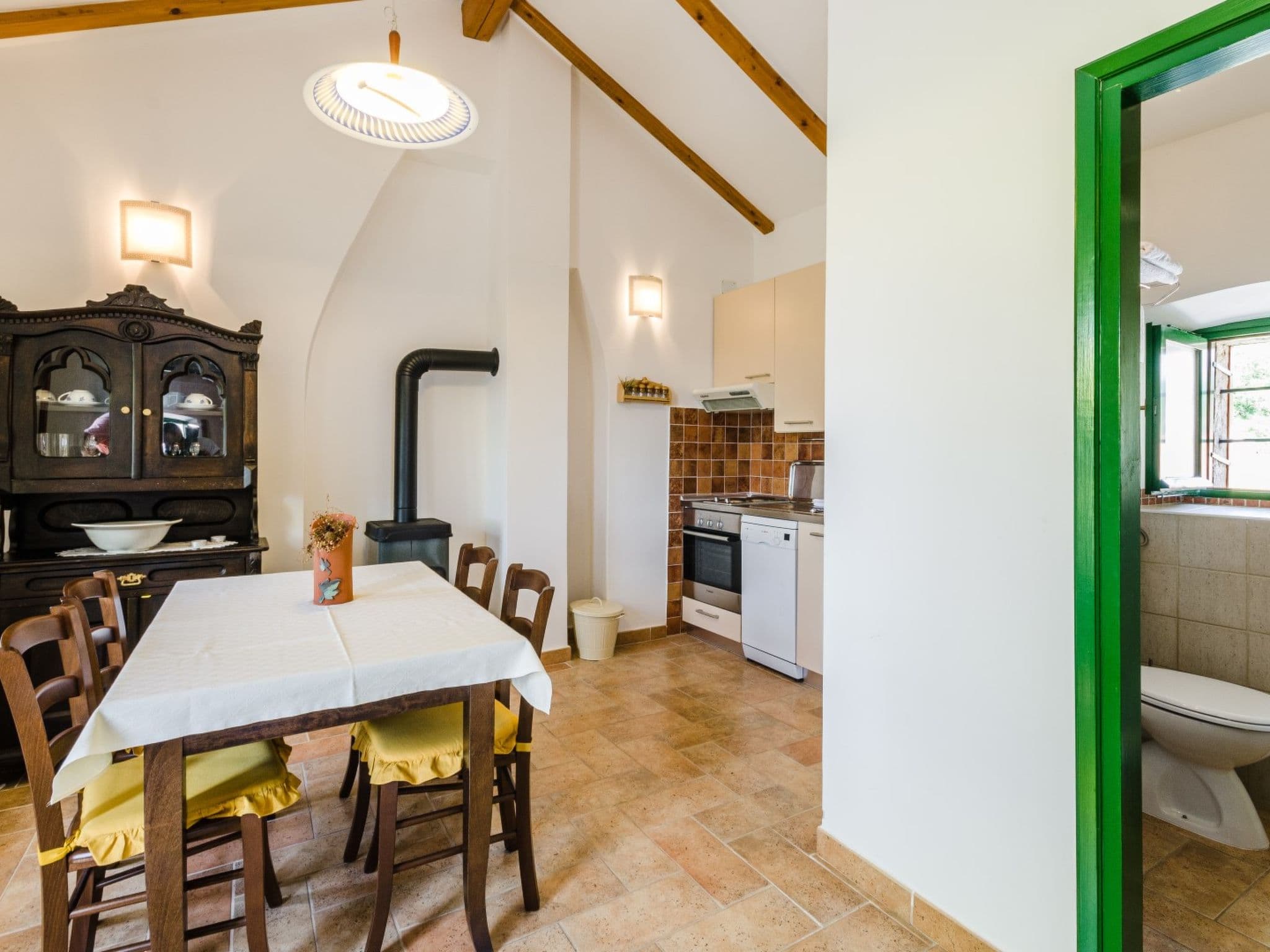 Kitchen / Dining Room