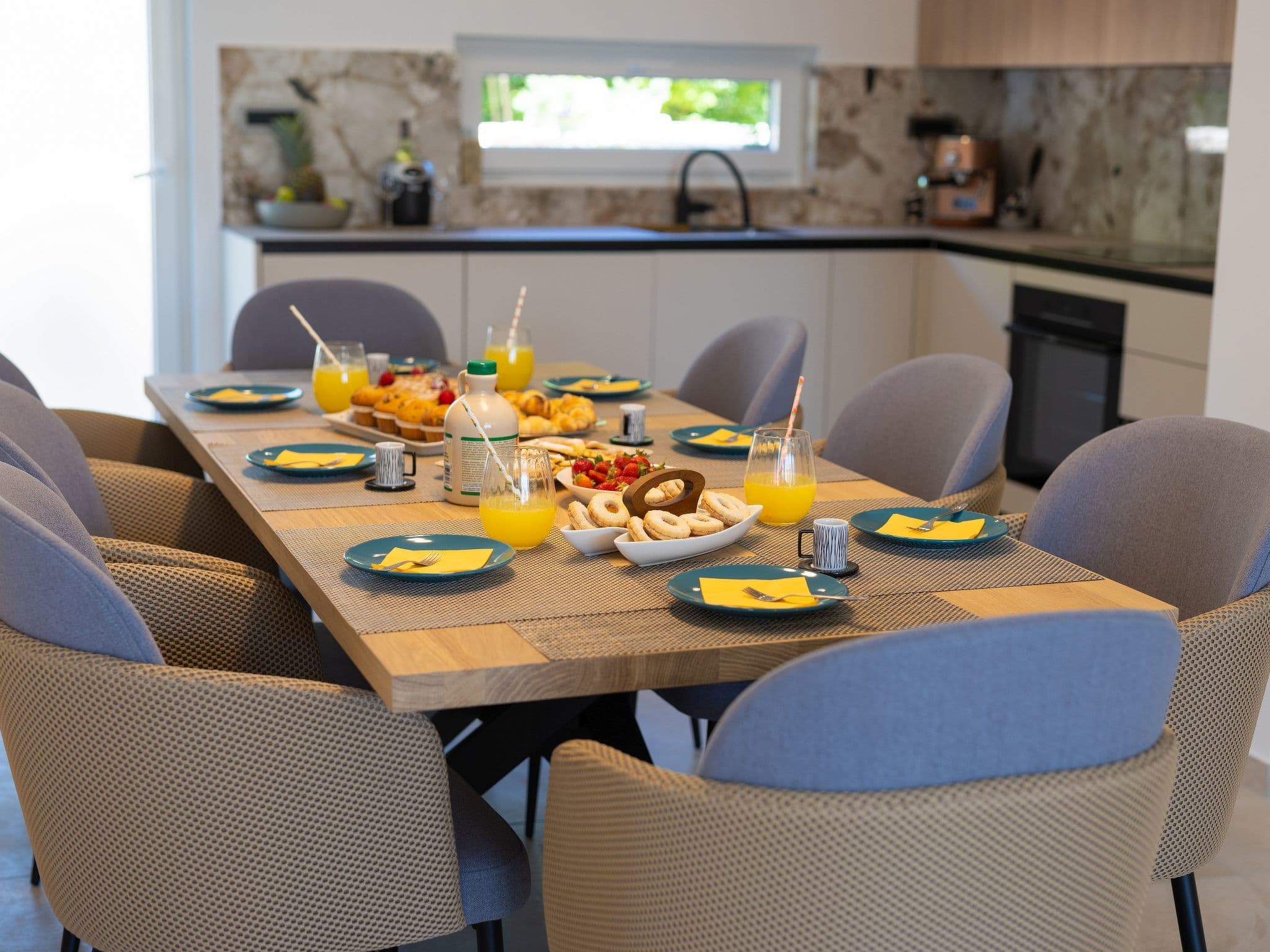 Kitchen / Dining Room