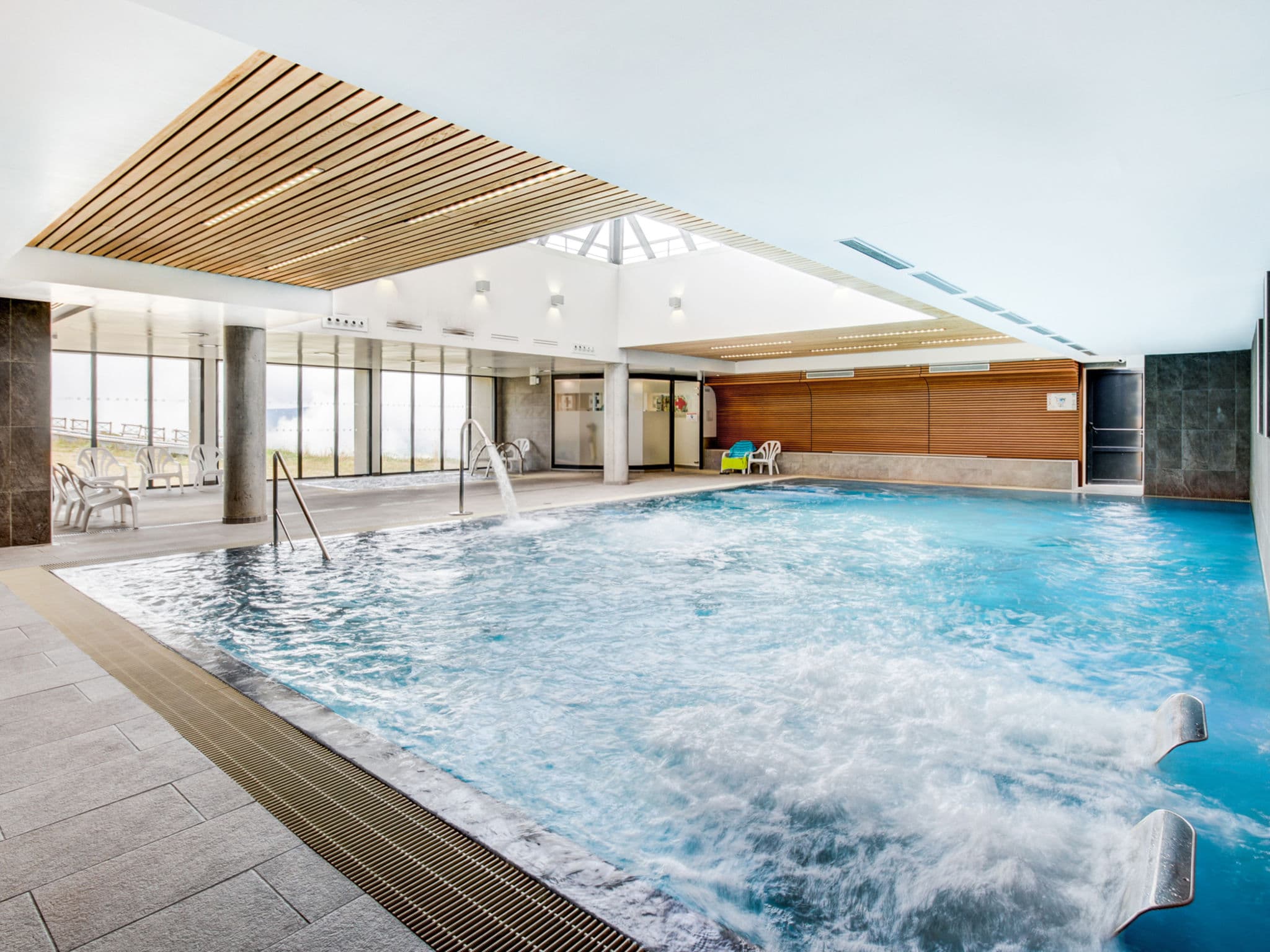 Pool Indoor