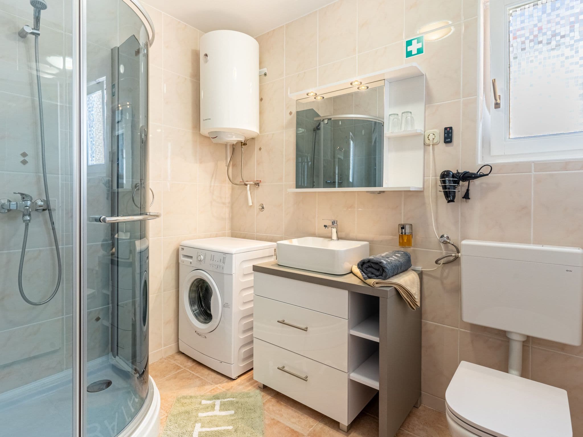Bathroom / Wellness