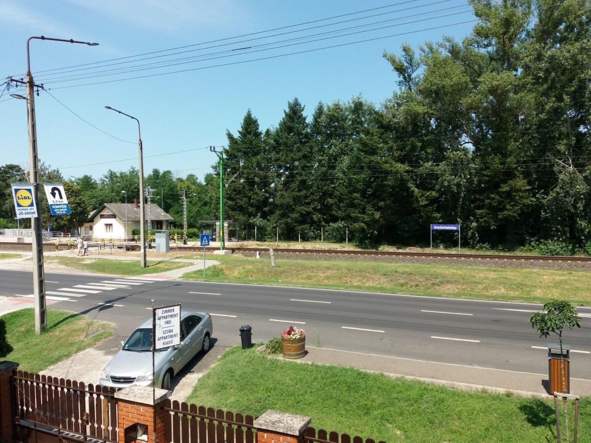 Gallery Image 13