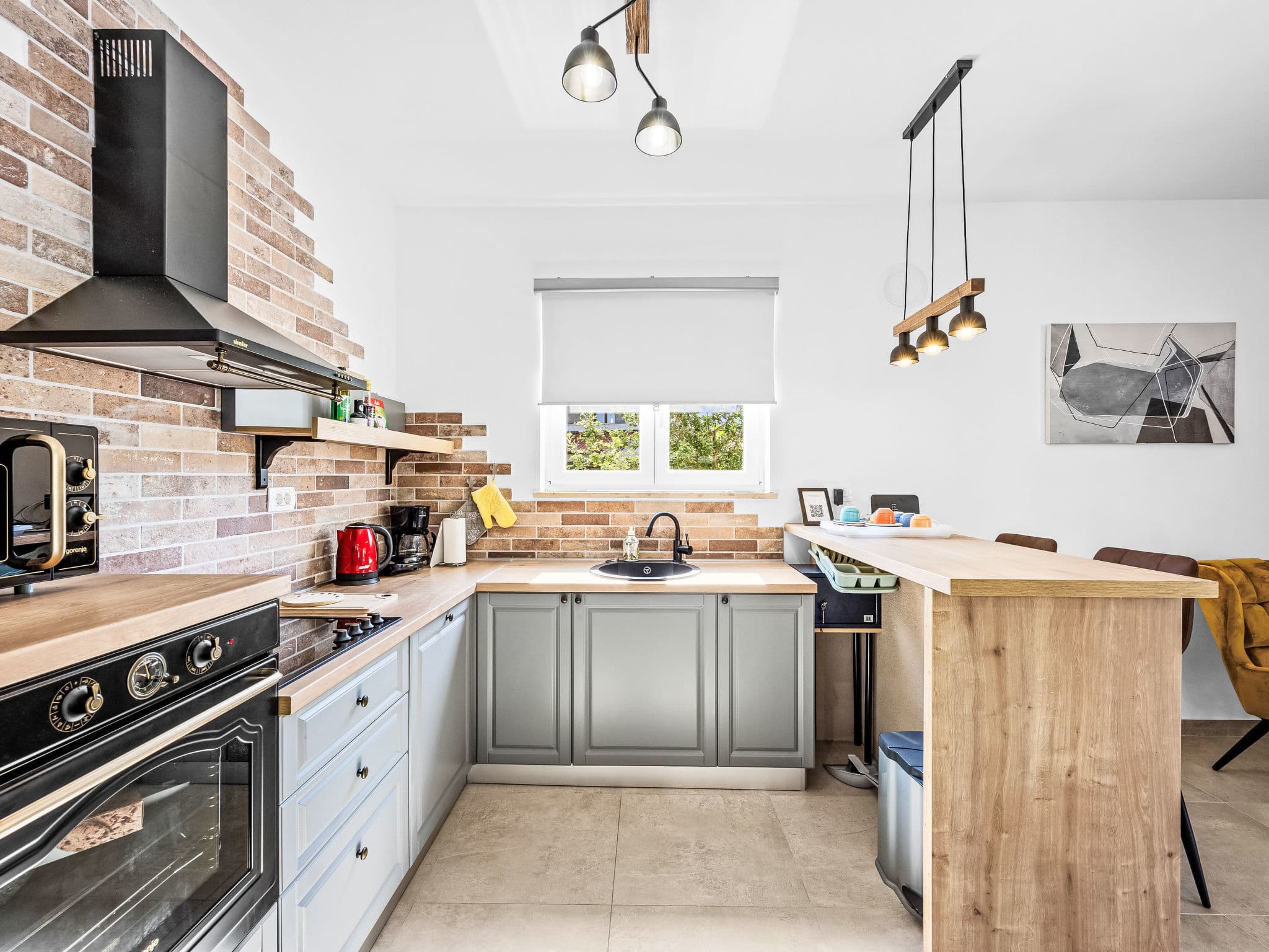 Kitchen / Dining Room