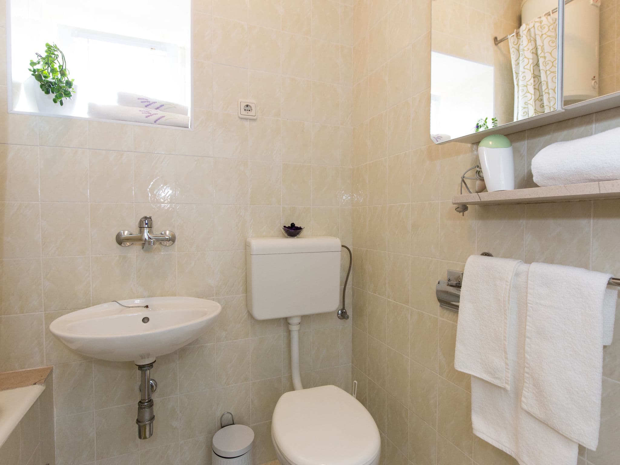 Bathroom / Wellness
